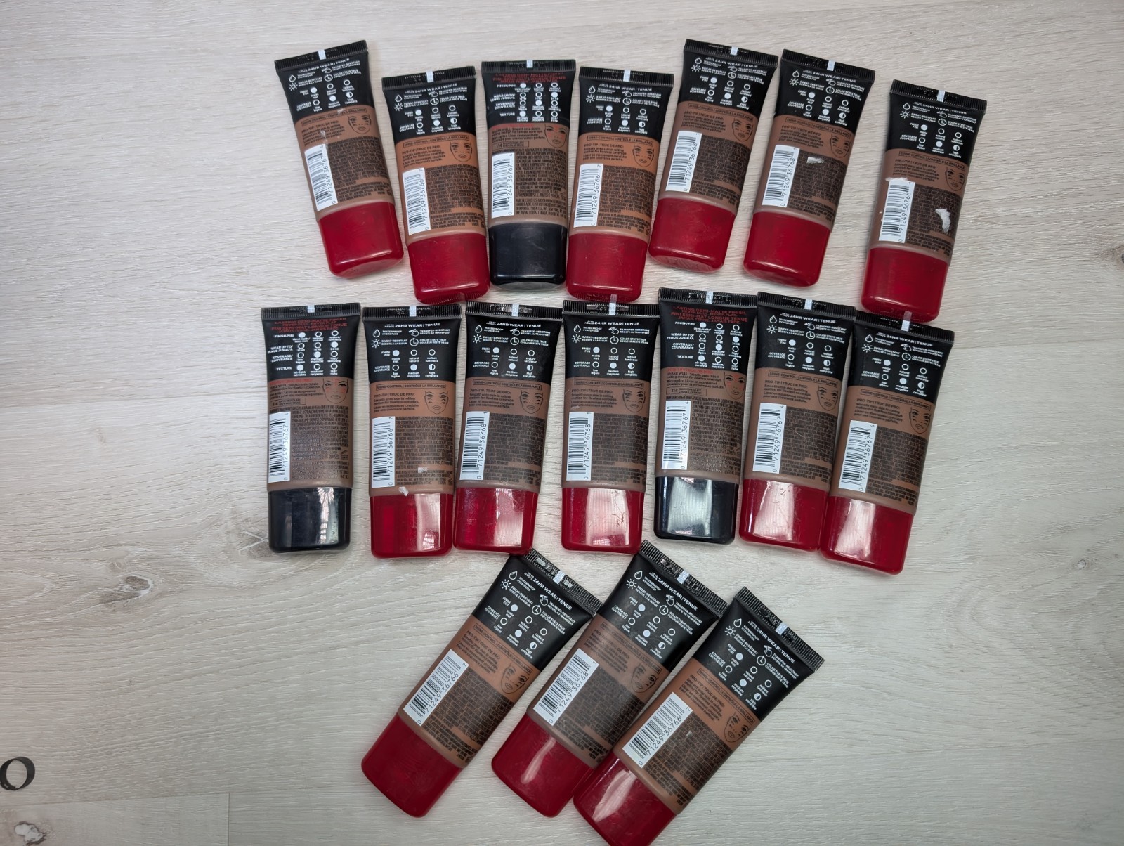 (LARGE LOT – 17) L’Oréal Paris Infallible Pro Matte Foundation 1.0 FL.OZ. Tubes