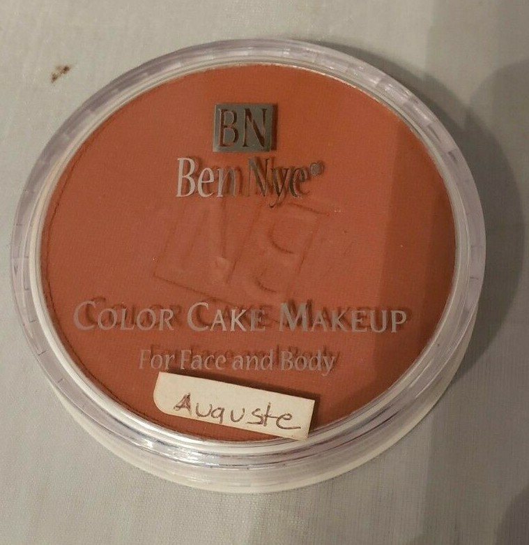 Ben Nye Color Cake Foundation