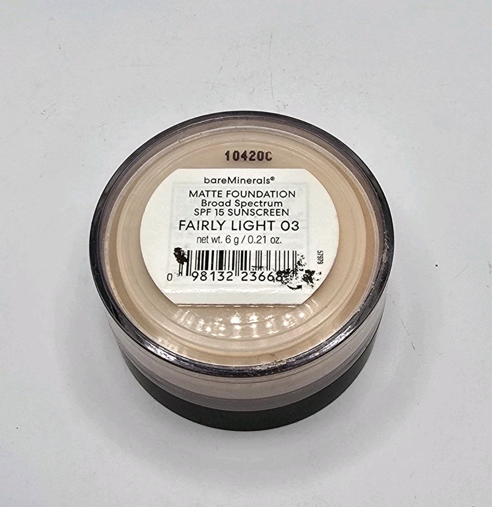 BareMinerals Matte Foundation Broad Spectrum SPF 15 – 03 Fairly Light