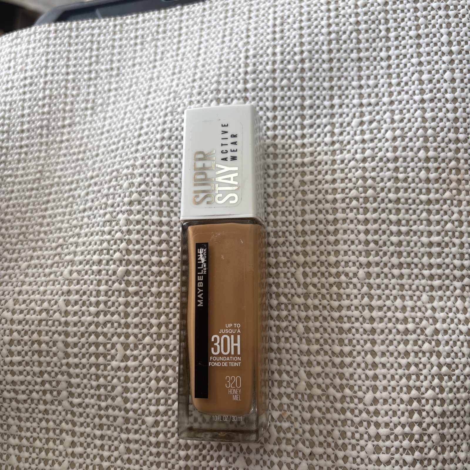 Maybelline New York Super Stay Active Wear 30 HR Foundation 320 Honey New