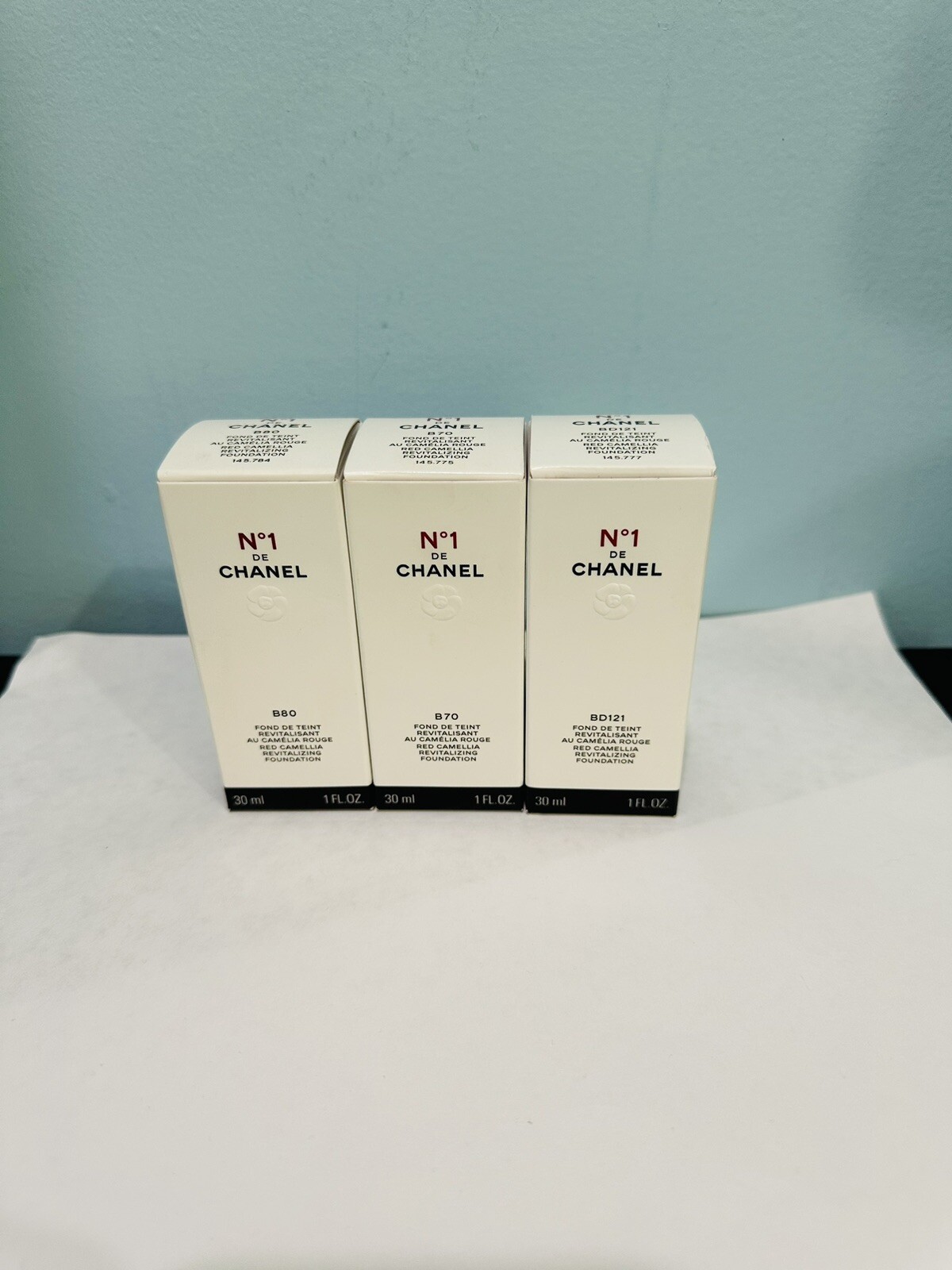 CHANEL No1 DE TEINT REVITALIZING FOUNDATION(RED CAMELIA)-AUTHENTIC FREE SHIPPING