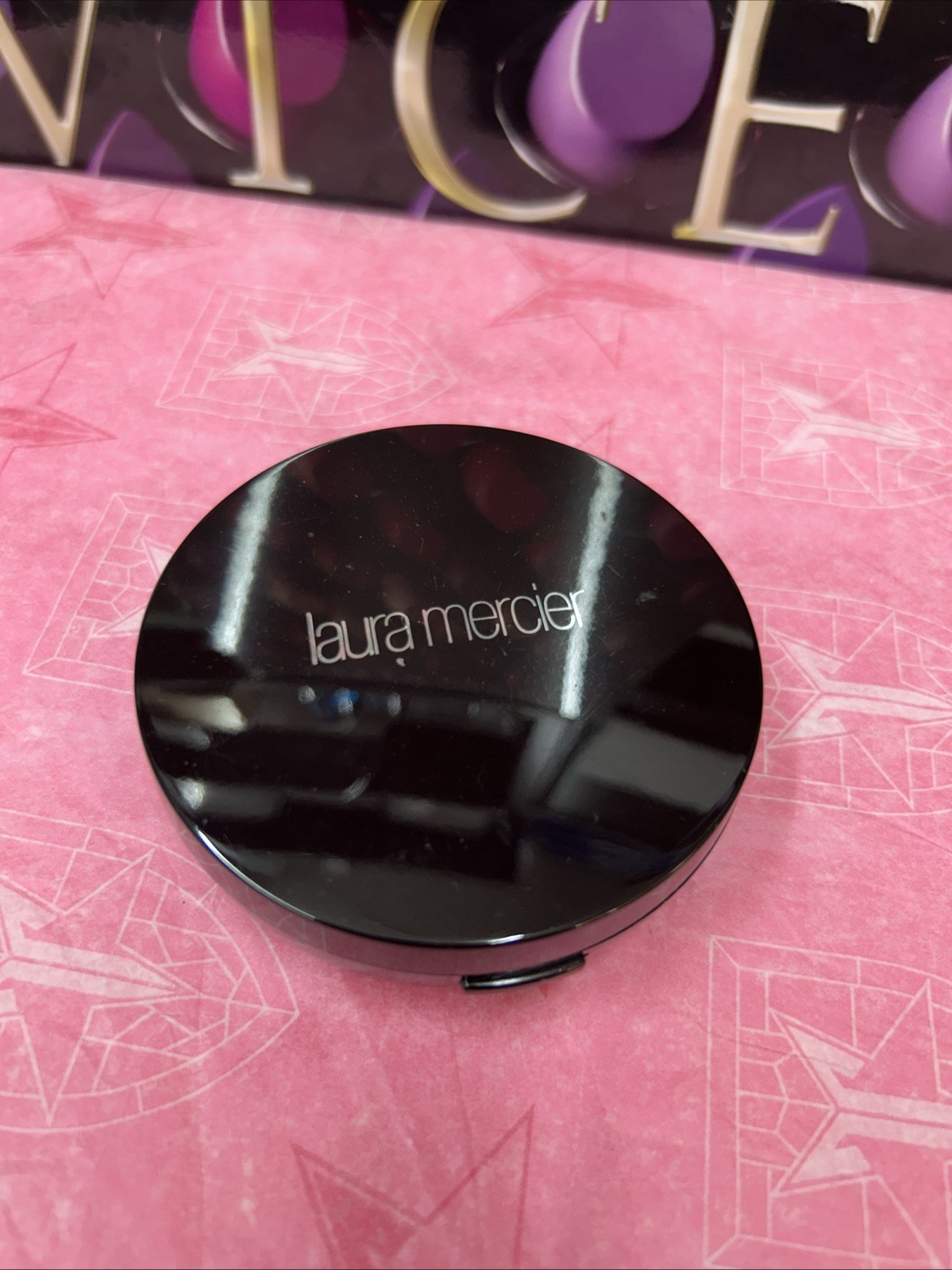 READ DESCRIPTION laura mercier smooth finish foundation powder 15