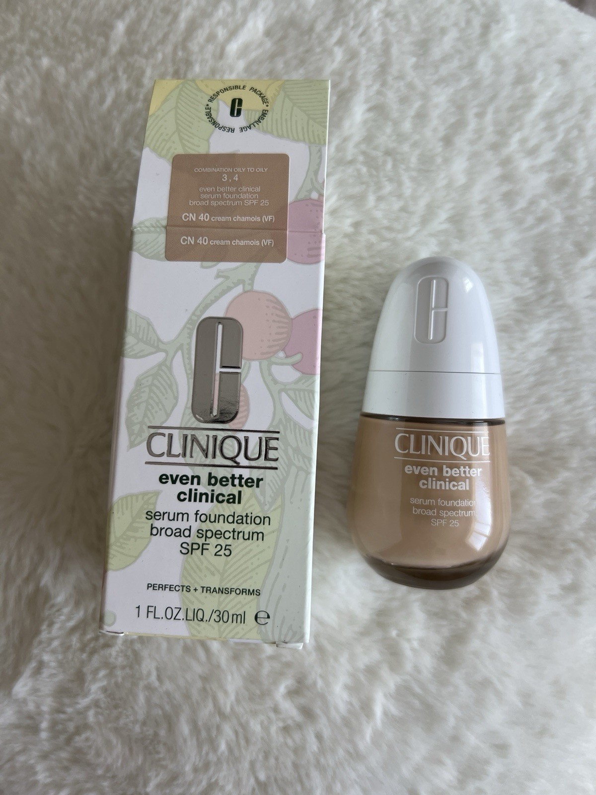 Clinique Even Better Clinical Serum Foundation CN40 Cream Chamois 1oz SPF 25 NEW