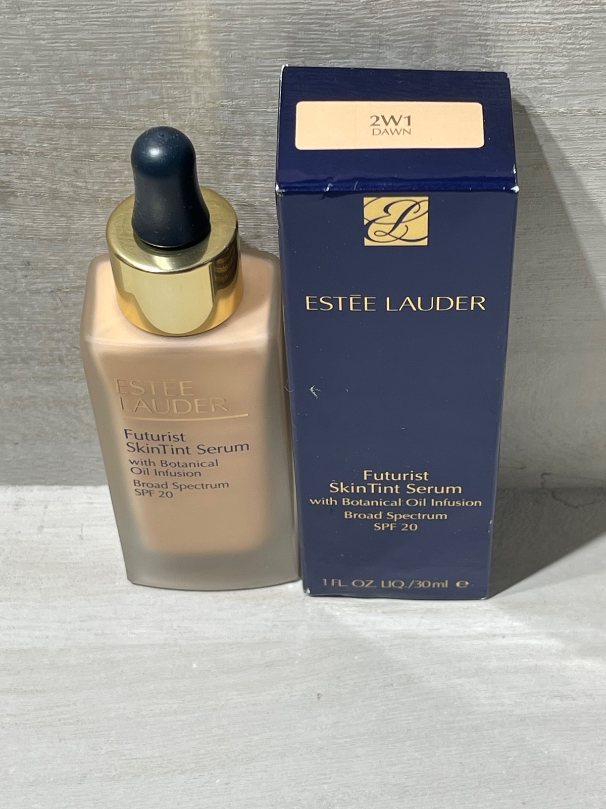 Estee Lauder Futurist Skin Tint Serum With Botanical Oil SPF 20 (Pick Yours)