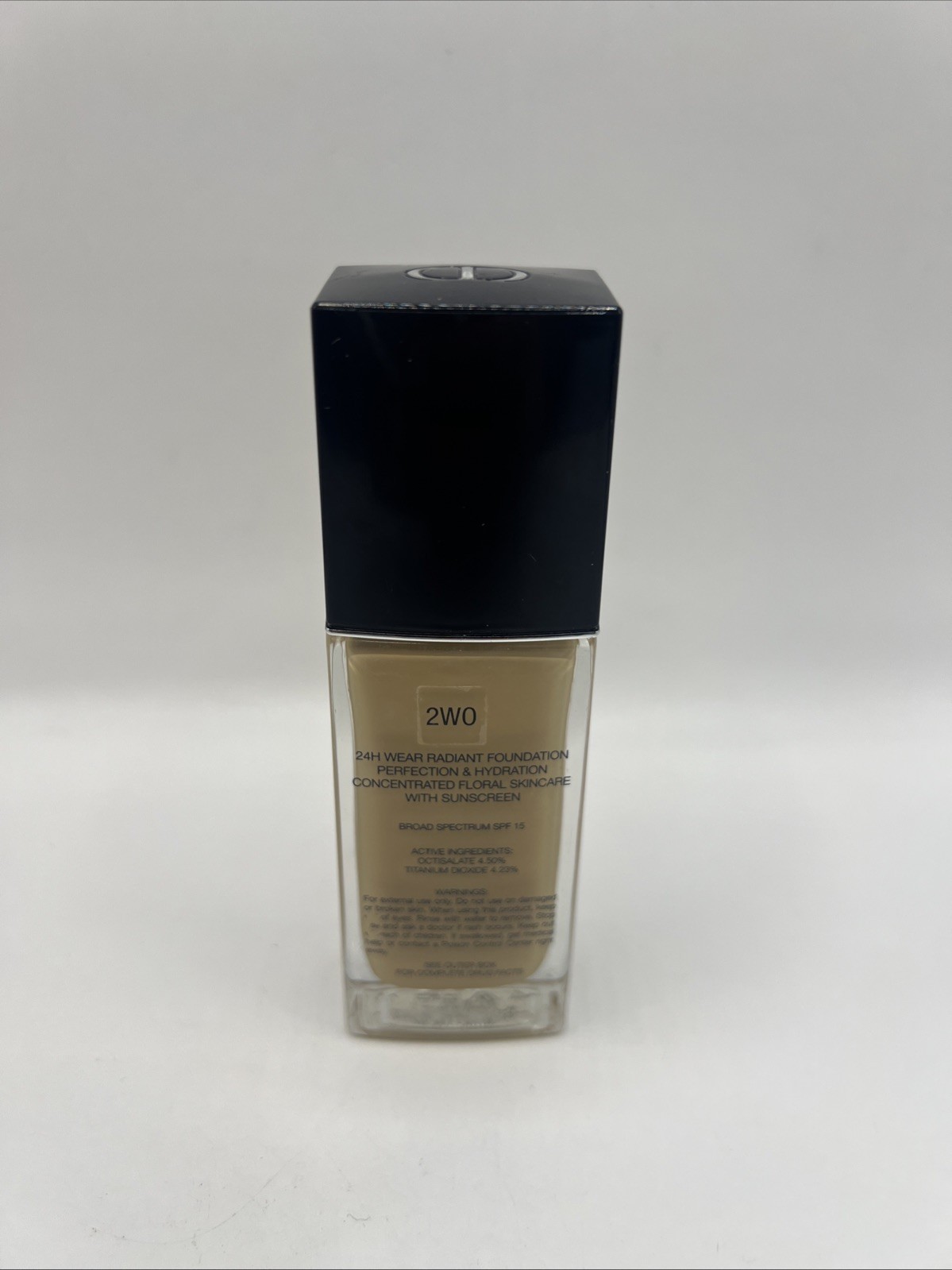 CHRISITAN DIOR ~FOREVER SKIN GLOW 24 H WEAR PERFECTION FOUNDATION ~ 2W0 ~ 1 OZ