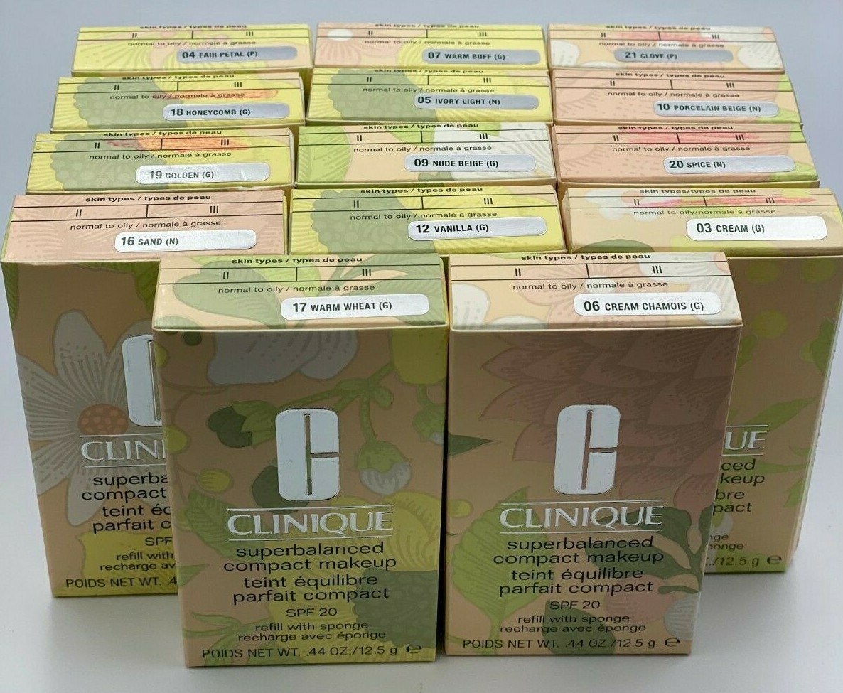 Clinique super balanced compact makeup refill with sponge SPF 20 New in box