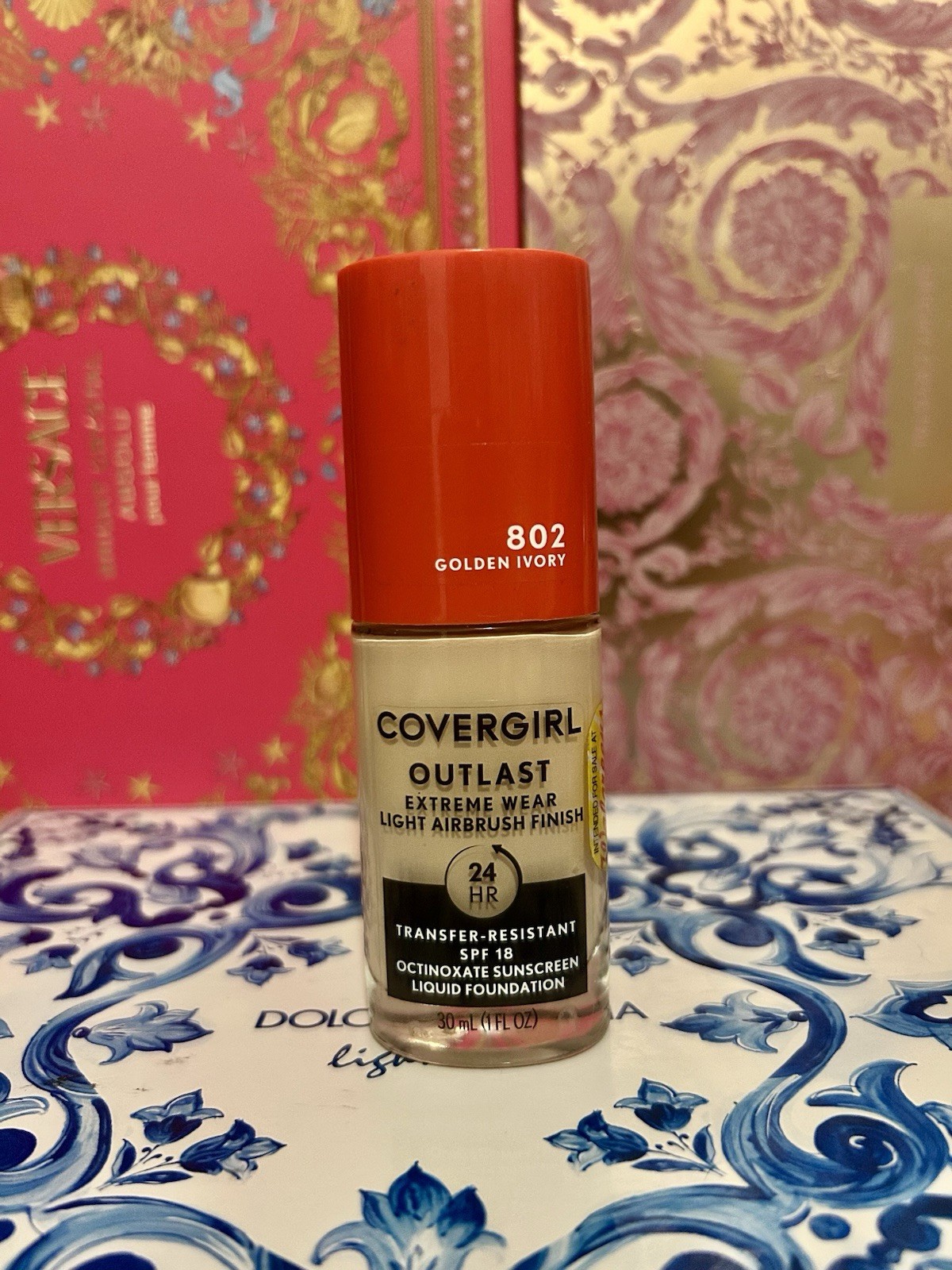 COVERGIRL Outlast Extreme Wear Liquid Foundation Golden Ivory 1.0 fl oz SPF 18