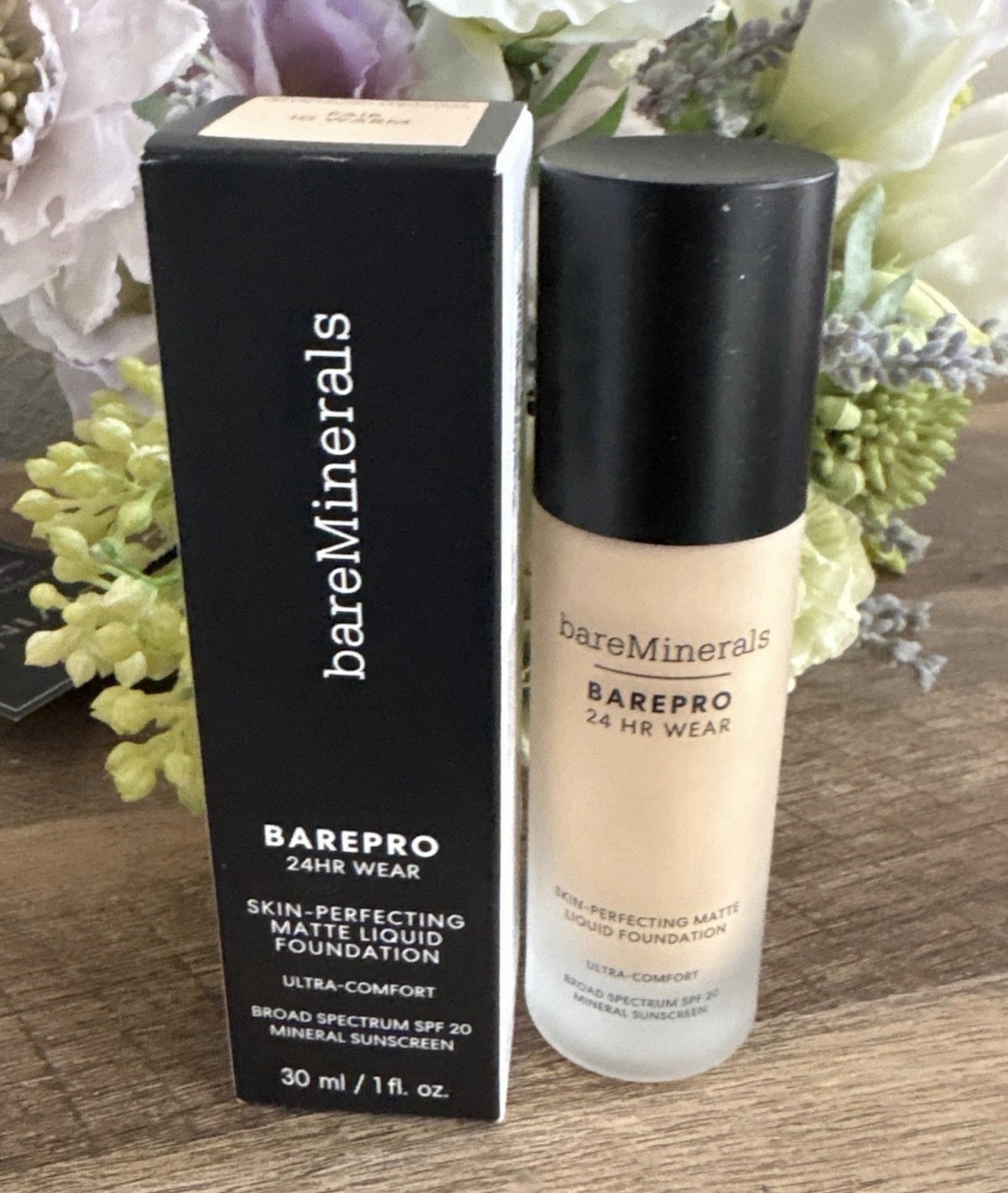 BAREMINERALS BarePro 24HR Matte Liquid Foundation Fair 10 Warm Mineral SPF 20