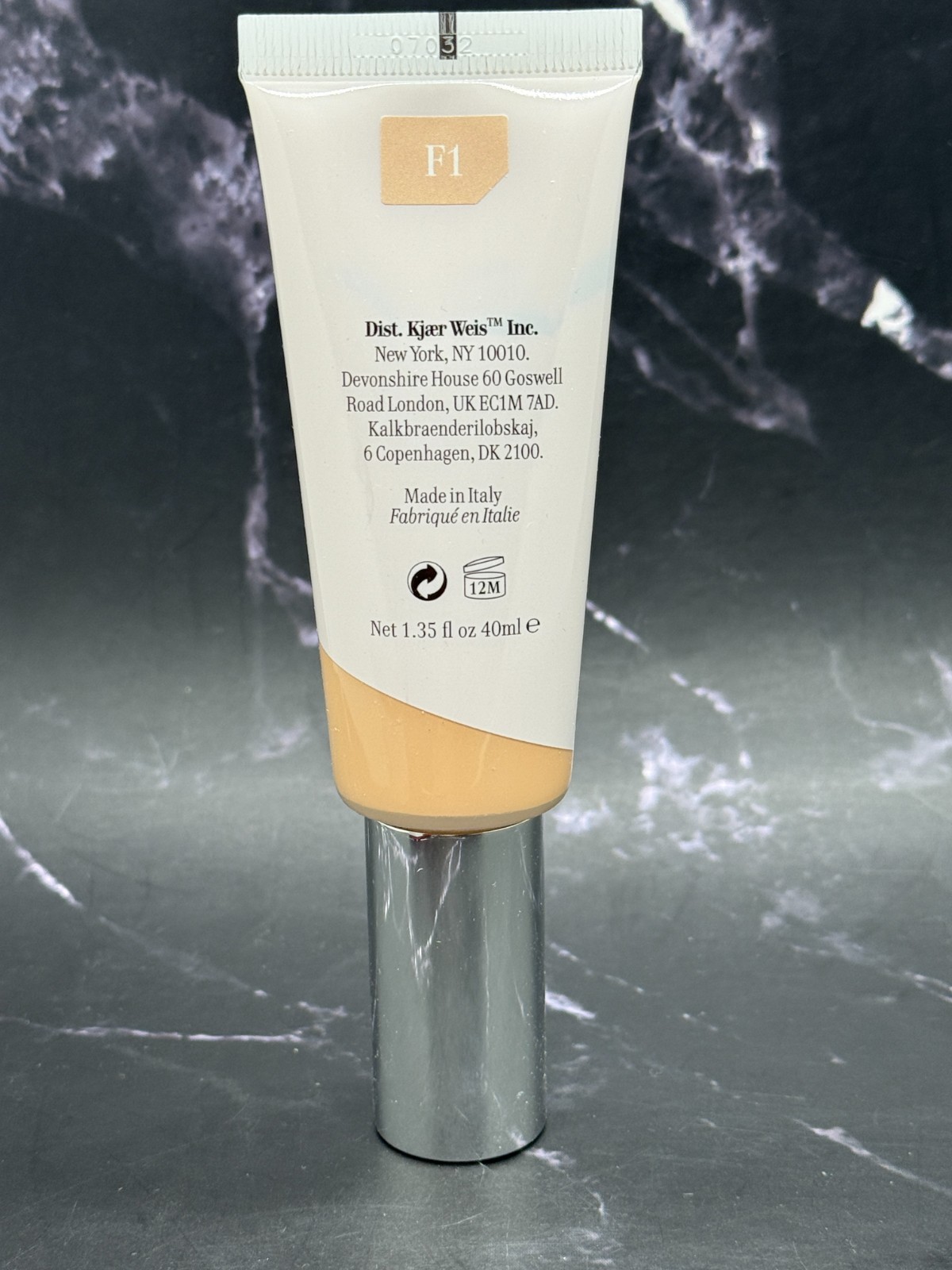 Kjaer Weis The Beautiful Tinted Moisturizer – Shade – F1 – 1.35 oz – Box