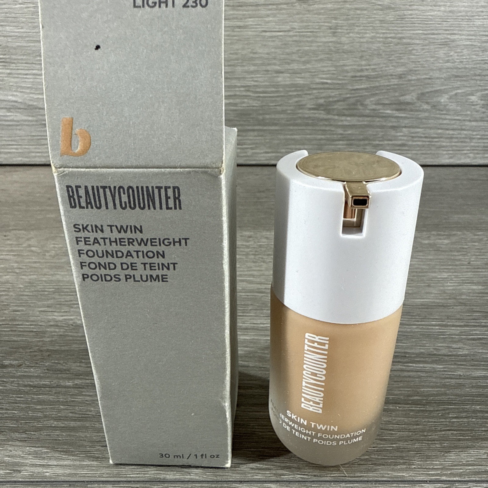 BEAUTYCOUNTER Skin Twin Featherweight Foundation 1 Fl Oz Deep 620