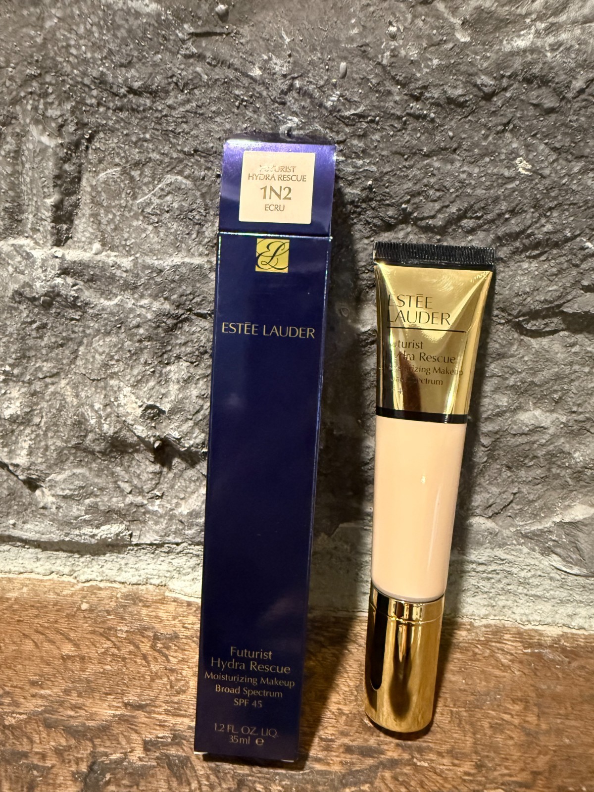 Estee Lauder Futurist Hydra Rescue Moisturizing Makeip 35ml Choose Your Shade