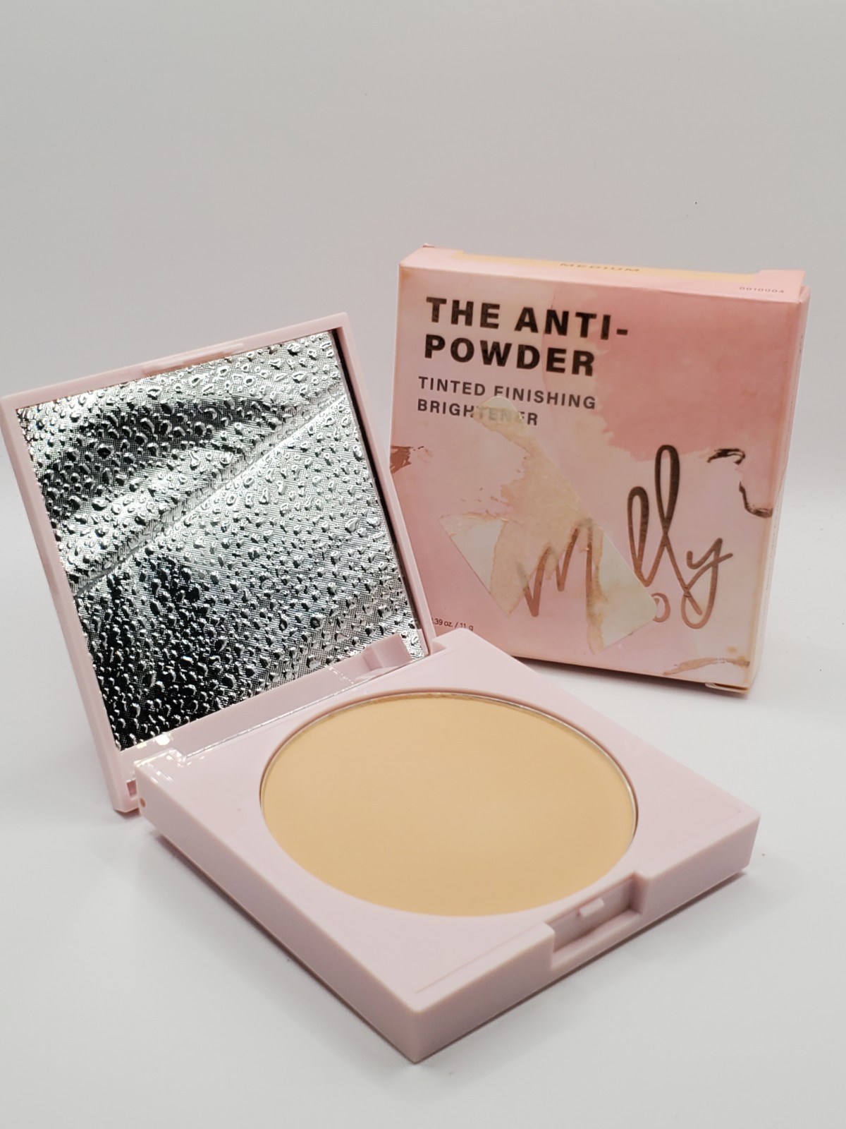 MALLY THE ANTI-POWDER TINTED FINISHING BRIGHTENER – MEDIUM – BRAND NEW – 0.39 OZ