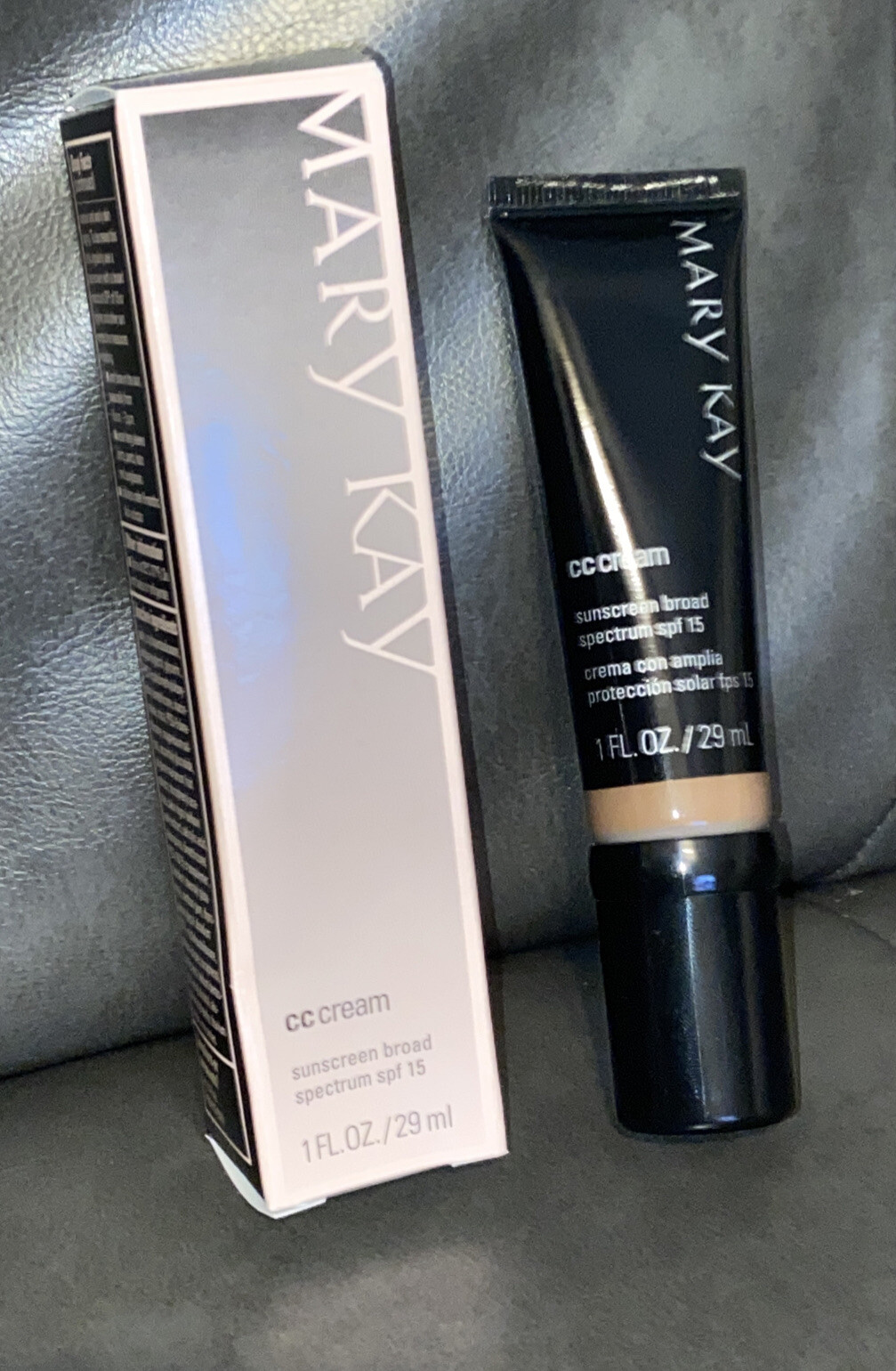 Mary Kay CC Cream Sunscreen Broad Spectrum SPF 15 Very Deep Exp 3/19
