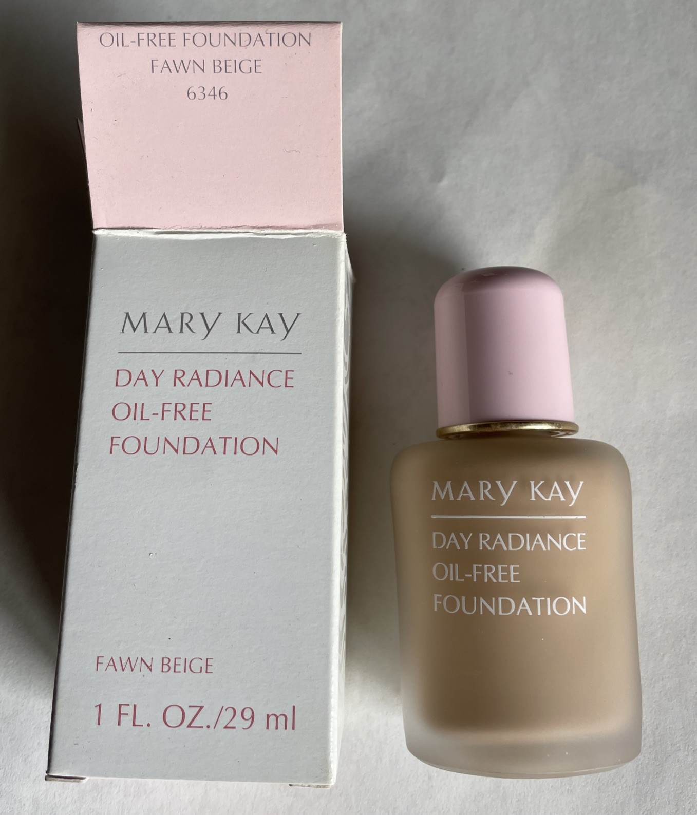 MARY KAY ANTIQUE FAWN BEIGE 6346 DAY RADIANCE OIL-FREE FOUNDATION S23
