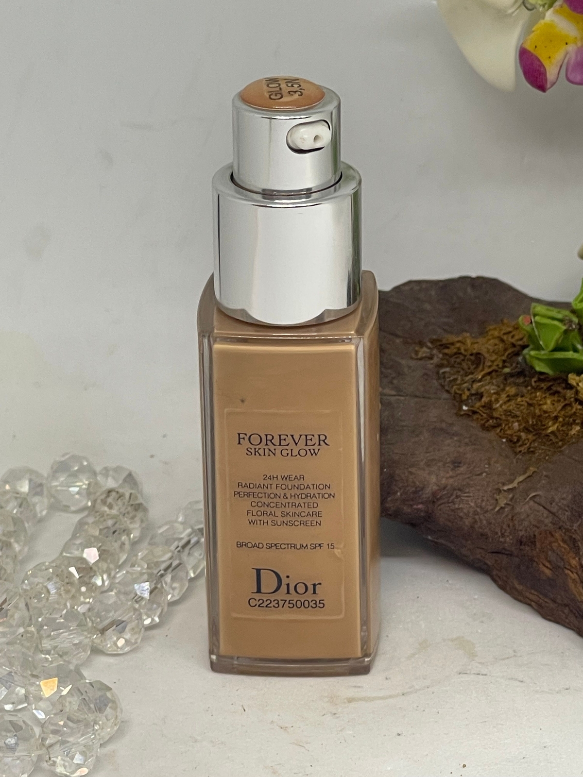 Dior Forever Skin Glow 24H Wear Radiant Foundation SPF 15 – 3.5N – .67 oz – New