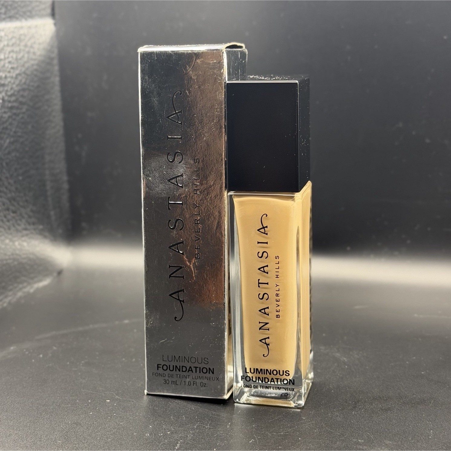 Anastasia Beverly Hills Luminous Foundation 270C Shade, 1.0 fl oz