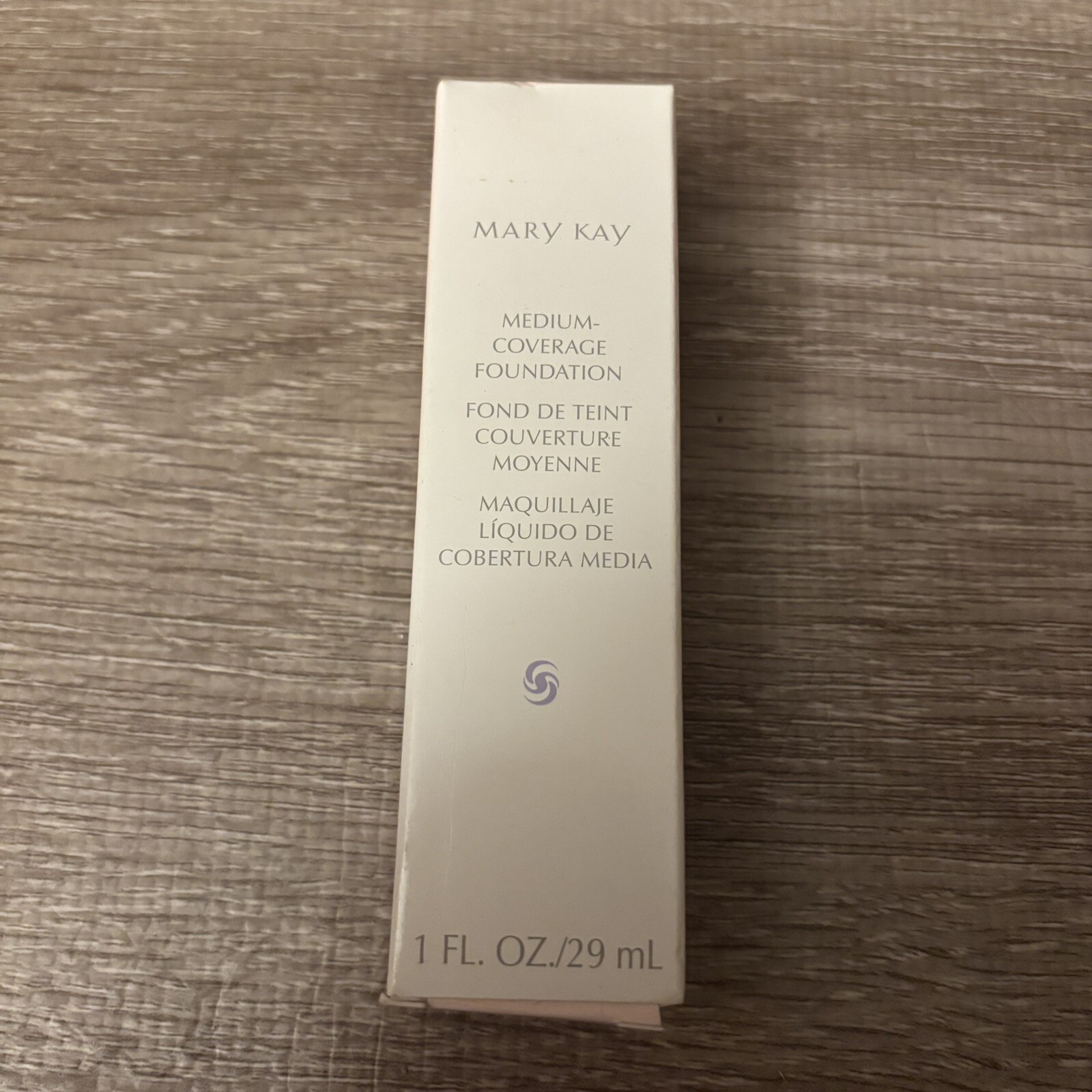 New Mary Kay Medium Coverage Foundation Ivory 100 Normal / Pink Cap. NOS