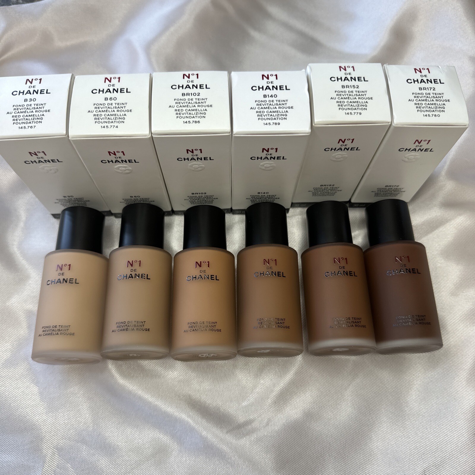 CHANEL No1 De Chanel Red Camellia Revitalizing Foundation 1 Fl PICK A SHADE NIB