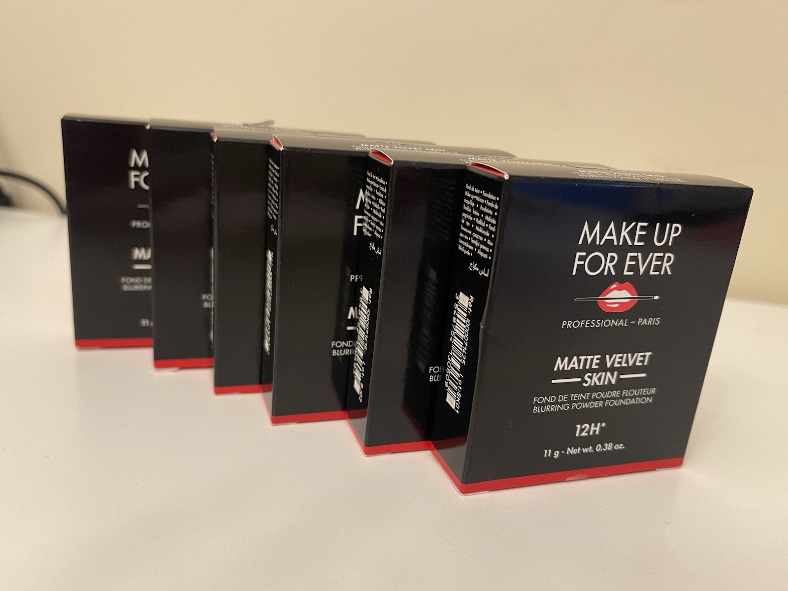 MAKE UP FOR EVER | MATTE VELVET SKIN | BLURRING POWDER FUNDATION