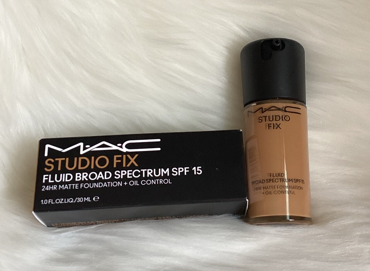 M.A.C STUDIO FIX FLUID Broad Spectrum Spf 15 ~ C8 ~24HR Matte Foundation 1oz NIB