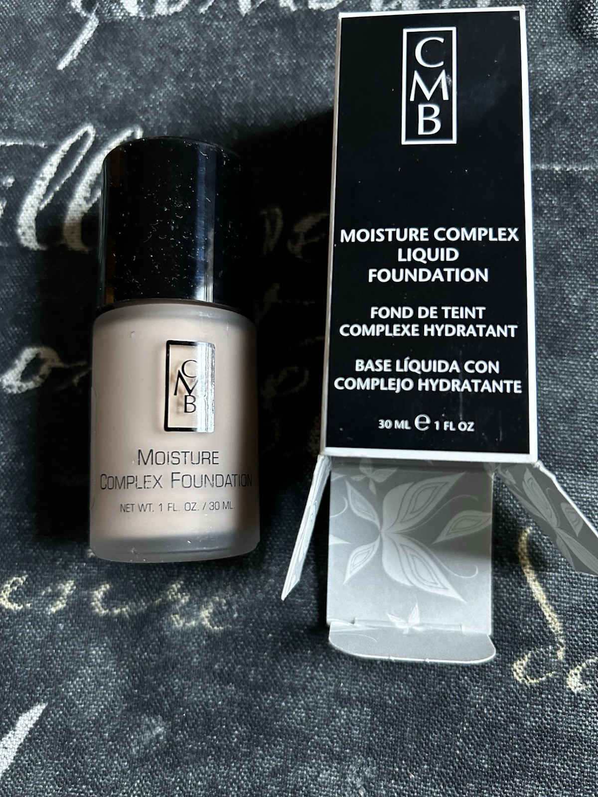 CMB Moisture Complex Liquid Foundation Sepia Beige Shade 1 fl oz