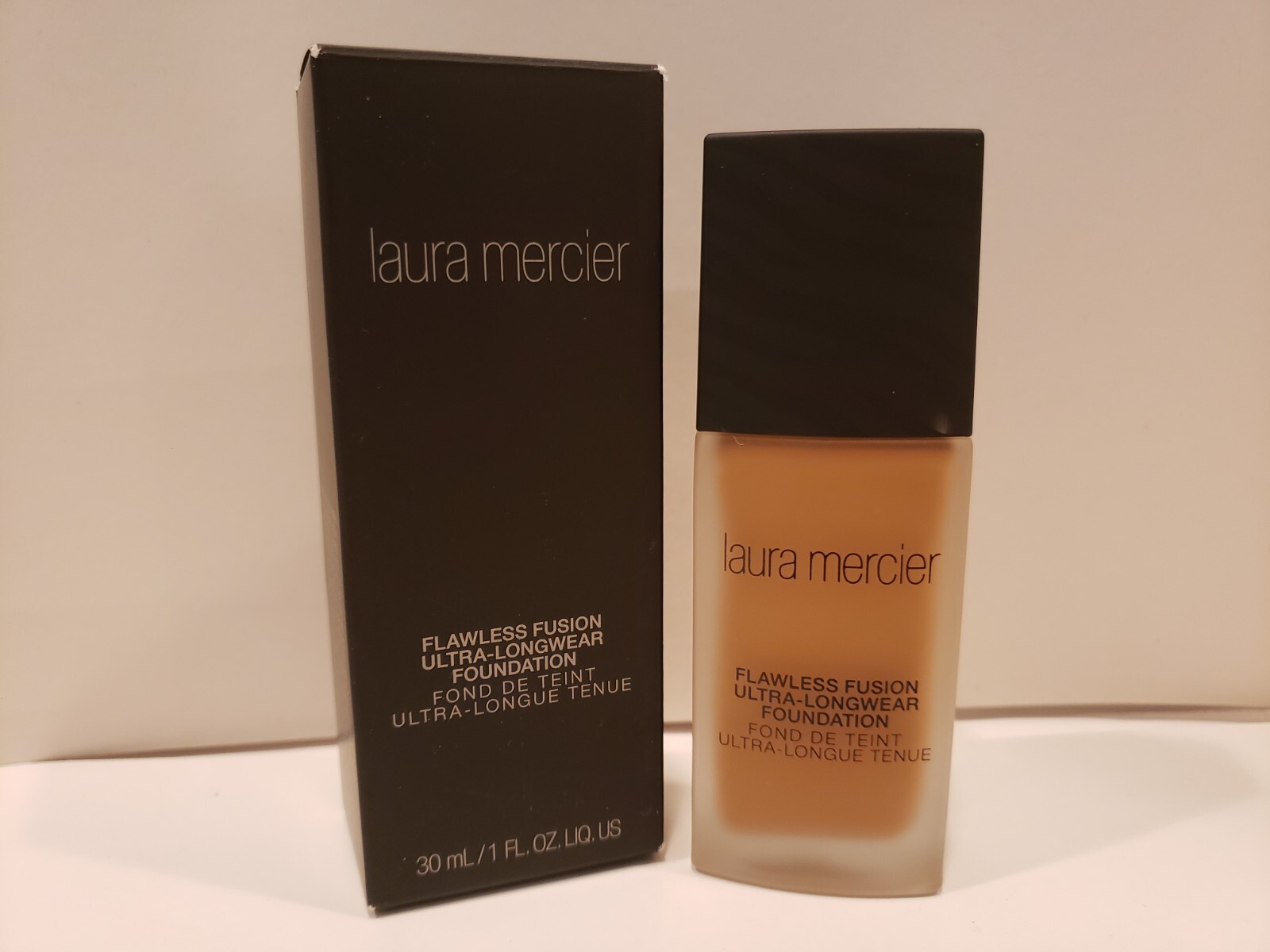 Laura Mercier~ Flawless Fusion Ultra-Longwear Foundation – 4C1 Praline-1 oz~ NIB