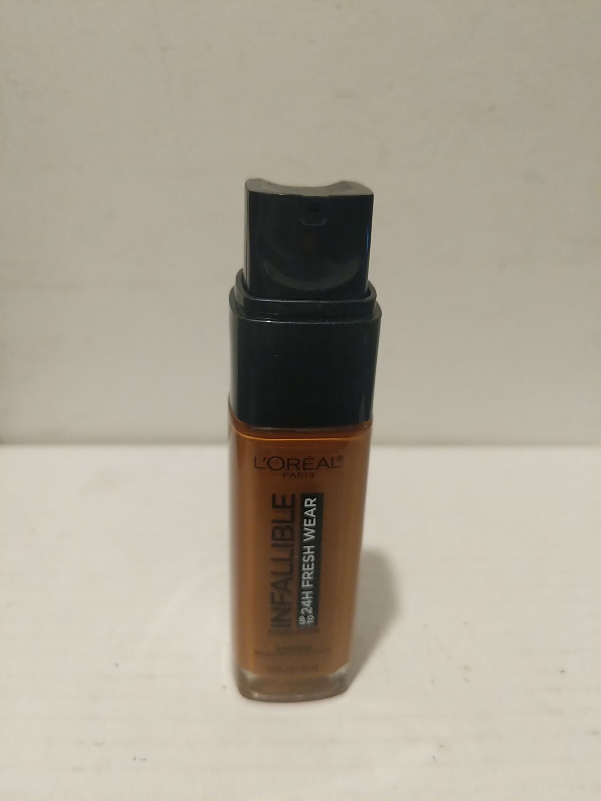 L’Oreal Infallible Up To 24Hr Fresh Wear Makeup Foundation #525. EXP. 9/2022