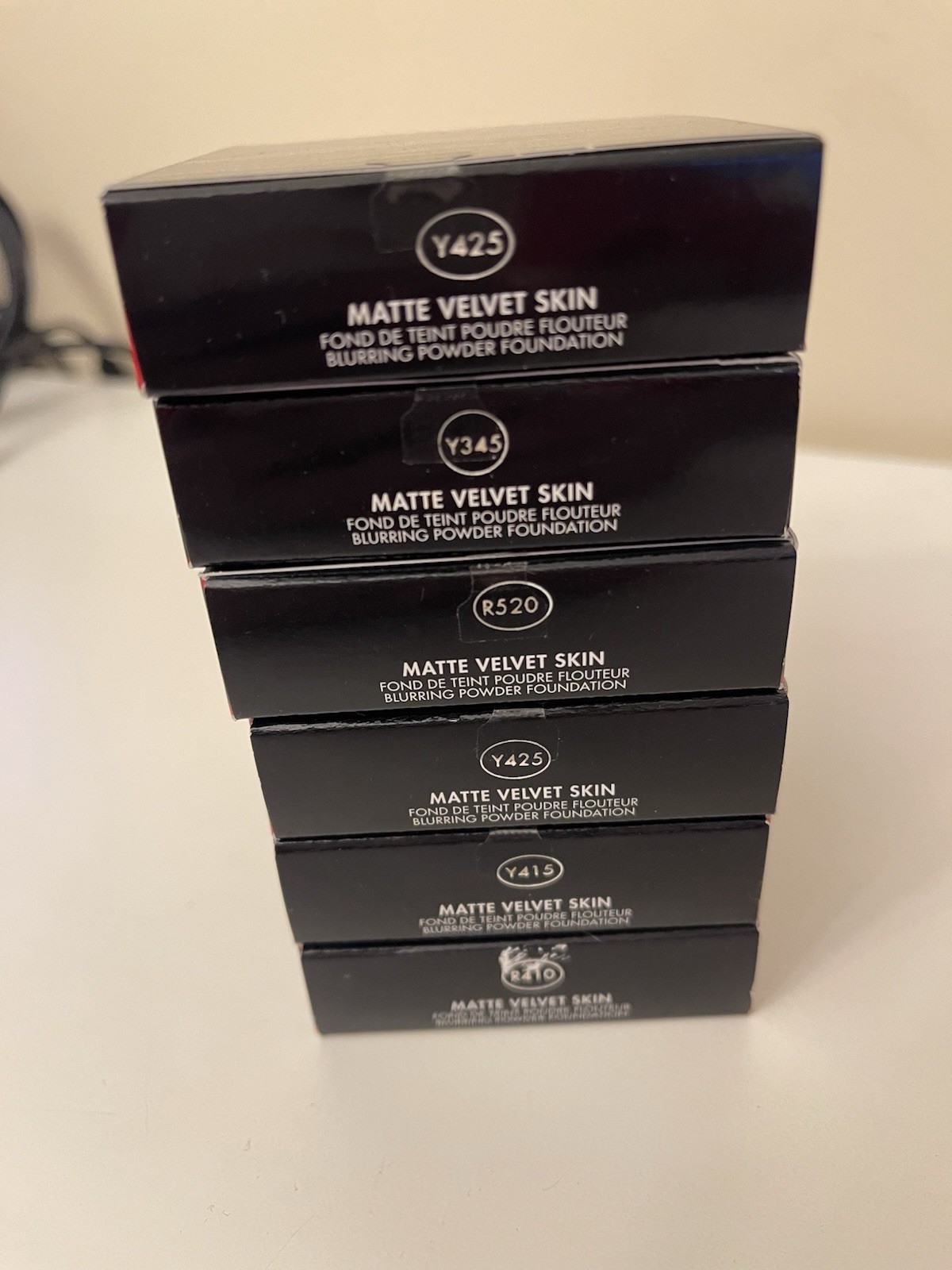 MAKE UP FOR EVER | MATTE VELVET SKIN | BLURRING POWDER FUNDATION