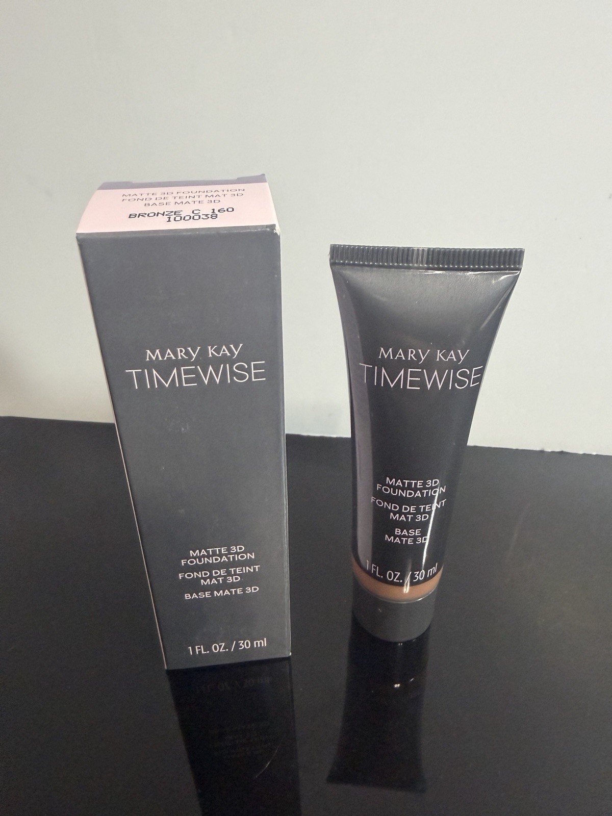 New In Box Mary Kay Timewise Matte 3D Foundation Bronze C 160 100038