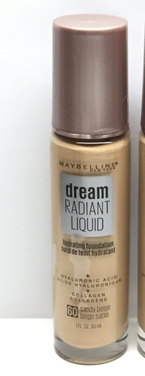 1~Maybelline Dream Radiant Liquid Foundation 60 SANDY BEIGE Retired Sealed
