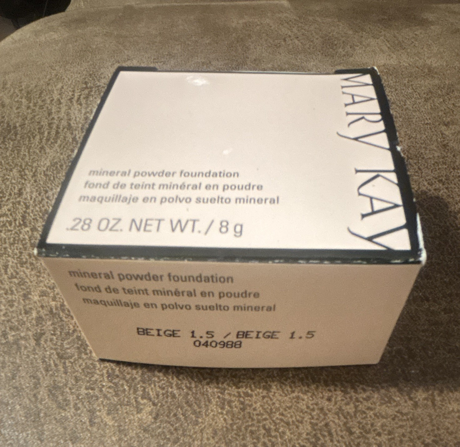 Mary Kay Mineral Powder Foundation Loose Powder Beige 1.5 0.28 oz/8 g 040988