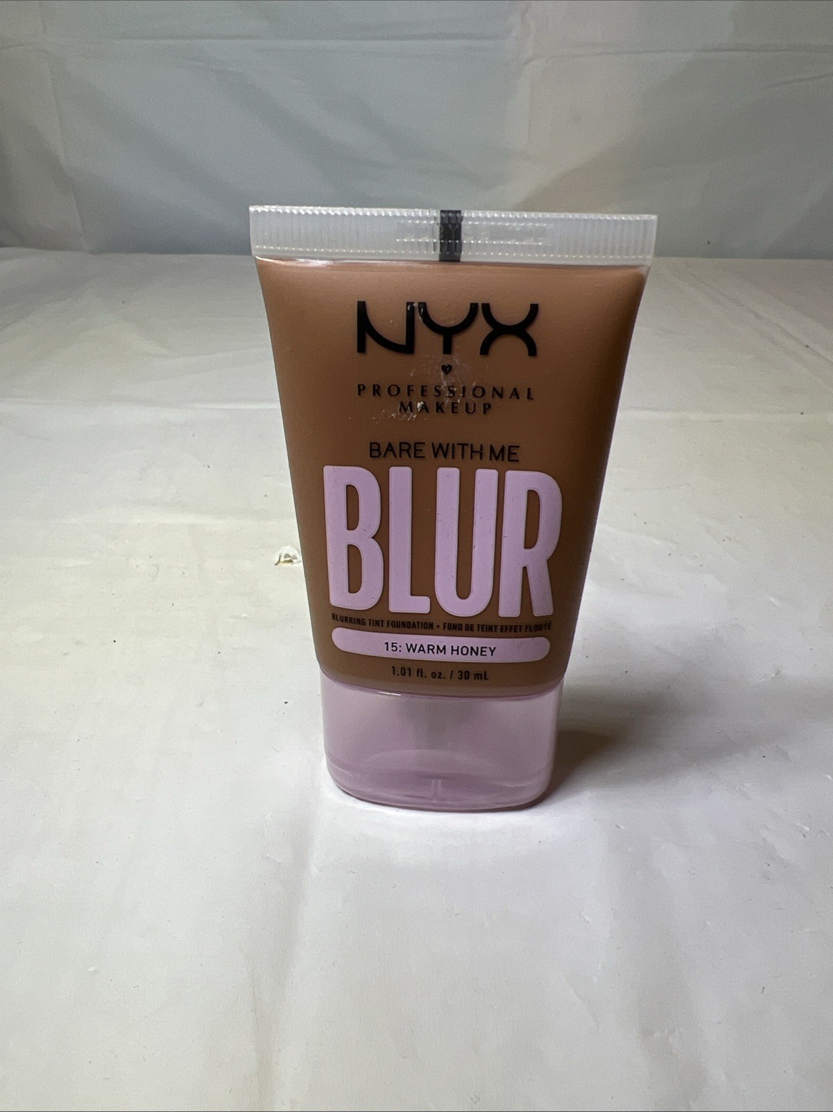❤️NYX Bare With Me Blurring Tint Foundation Warm Honey (15)❤️