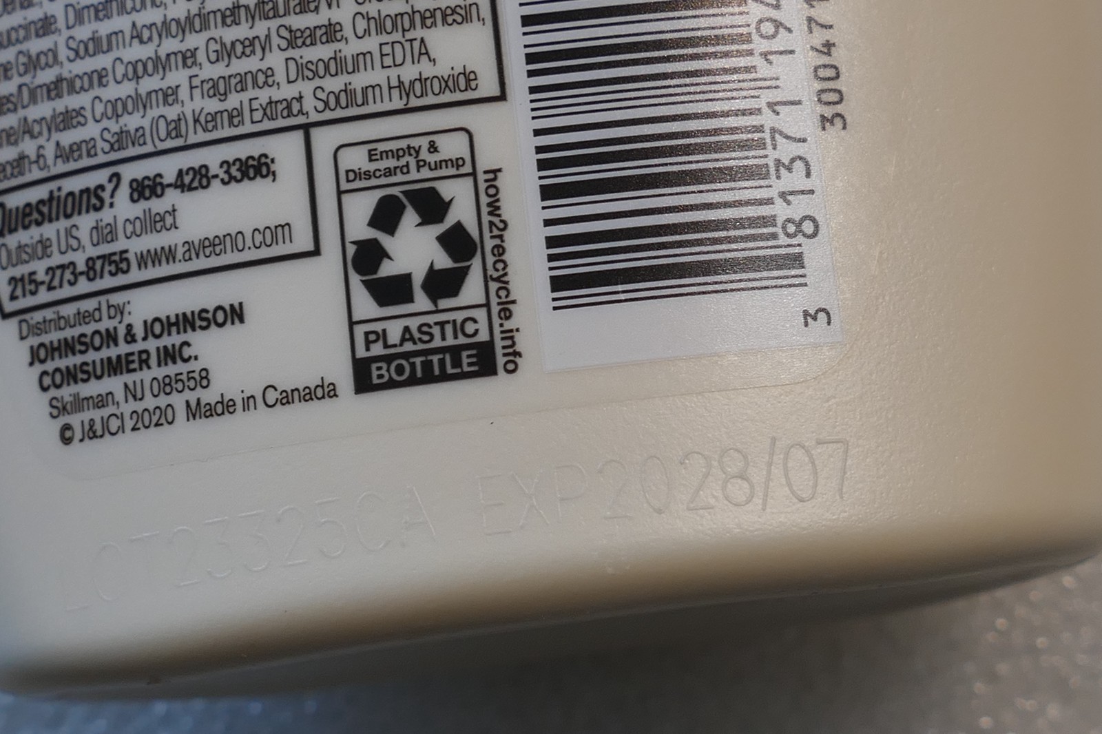 Aveeno Protect + Hydrate Sunscreen Moisturizing Body 12 Fl Oz, Exp 7/28, 1-Pack