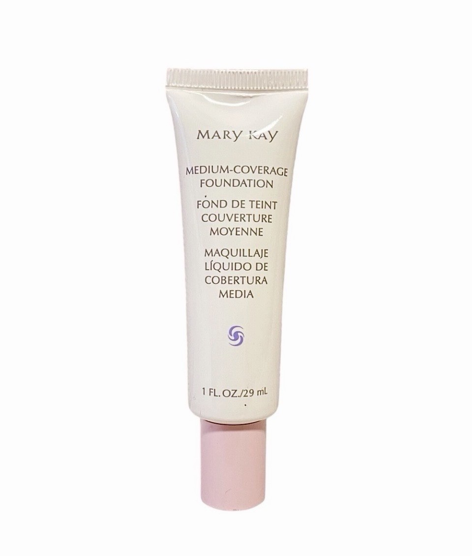 NIB Original Mary Kay Medium Coverage Foundation Ivory 104 Discontinued 1 FL OZ