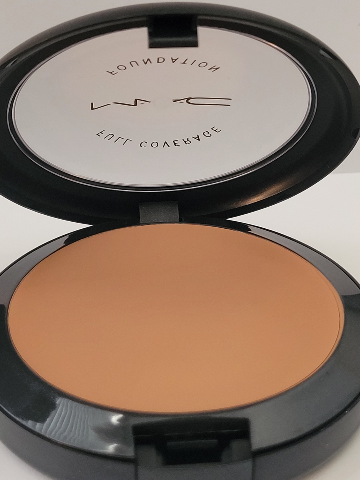MAC Full Coverage Cream Foundation • NW30 • Full Size 1.0 oz • New in box