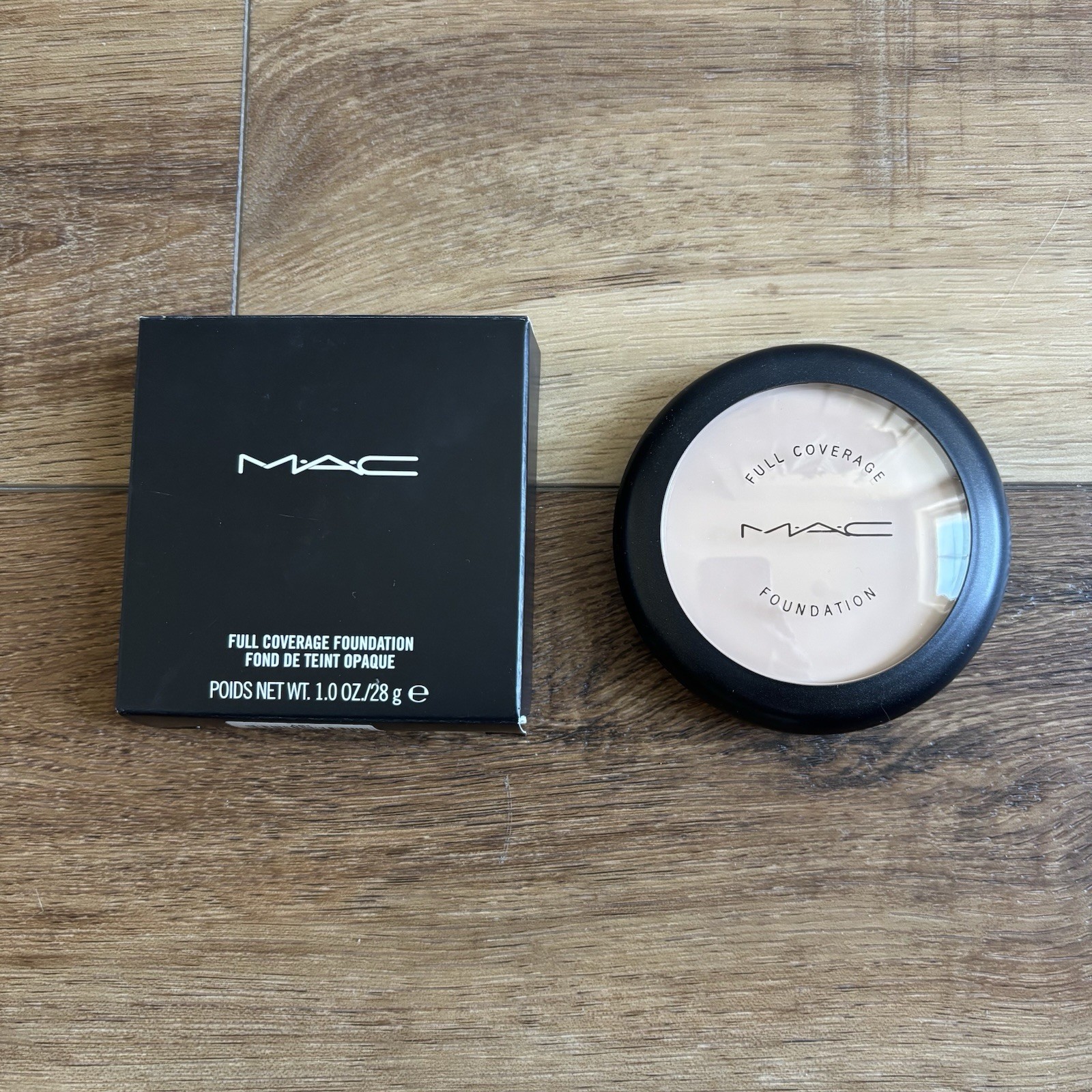 MAC Full Coverage Foundation Shade W10 Full Size 1.0 oz / 28 g