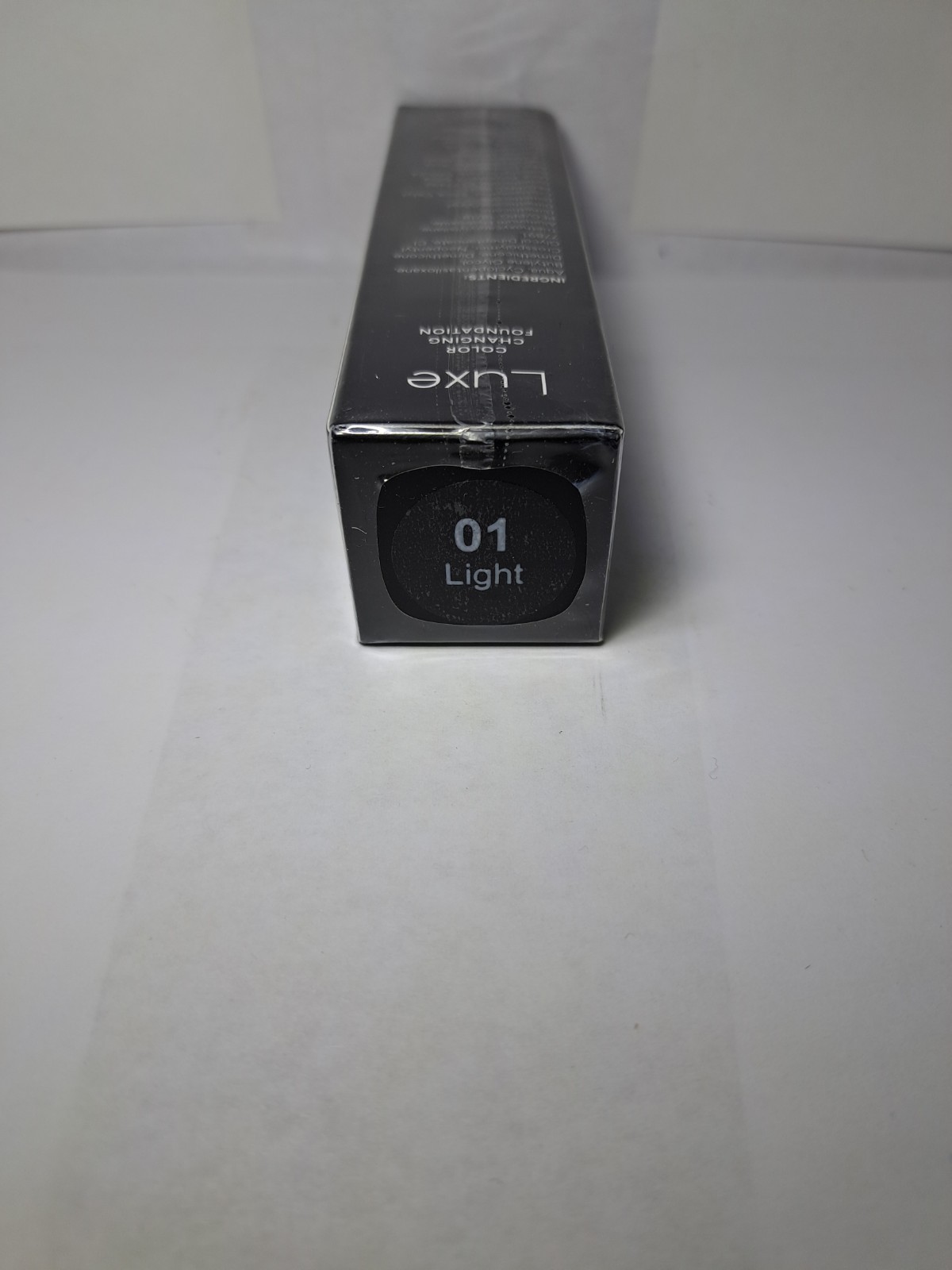 Luxe – Color Changing Foundation 01 Light Shade Exp. 10/12/2028