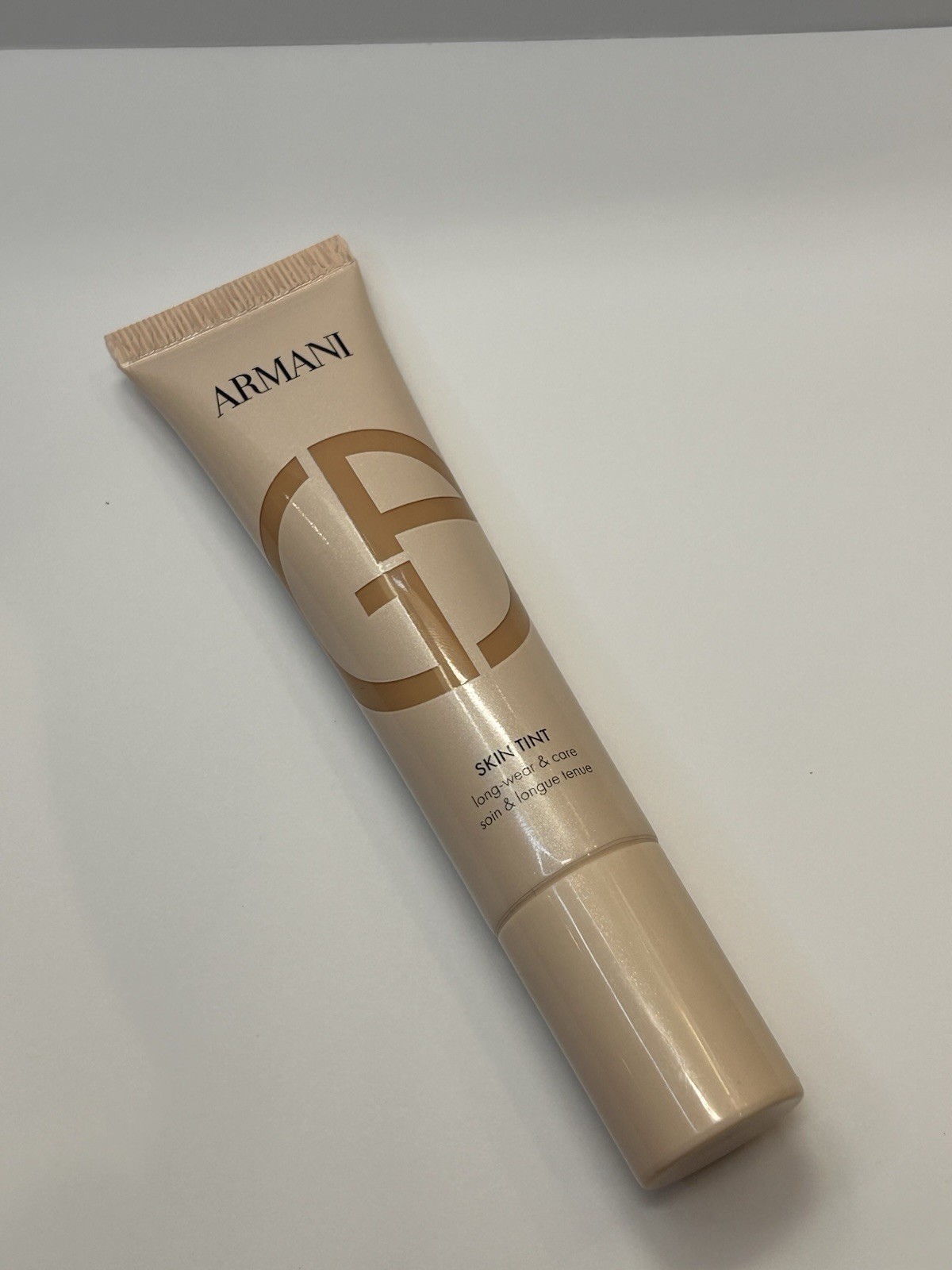 NIB Armani Beauty – L3 Light Medium – Longwear radiant glow Skin Tint 30ml 1oz