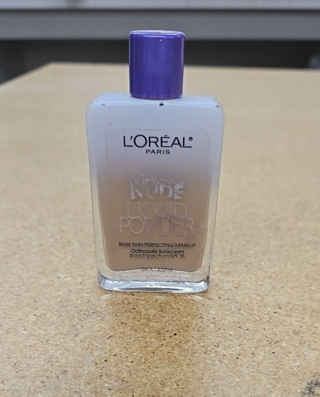 L’oreal Magic Nude Liquid Powder Makeup #324 Buff Beige