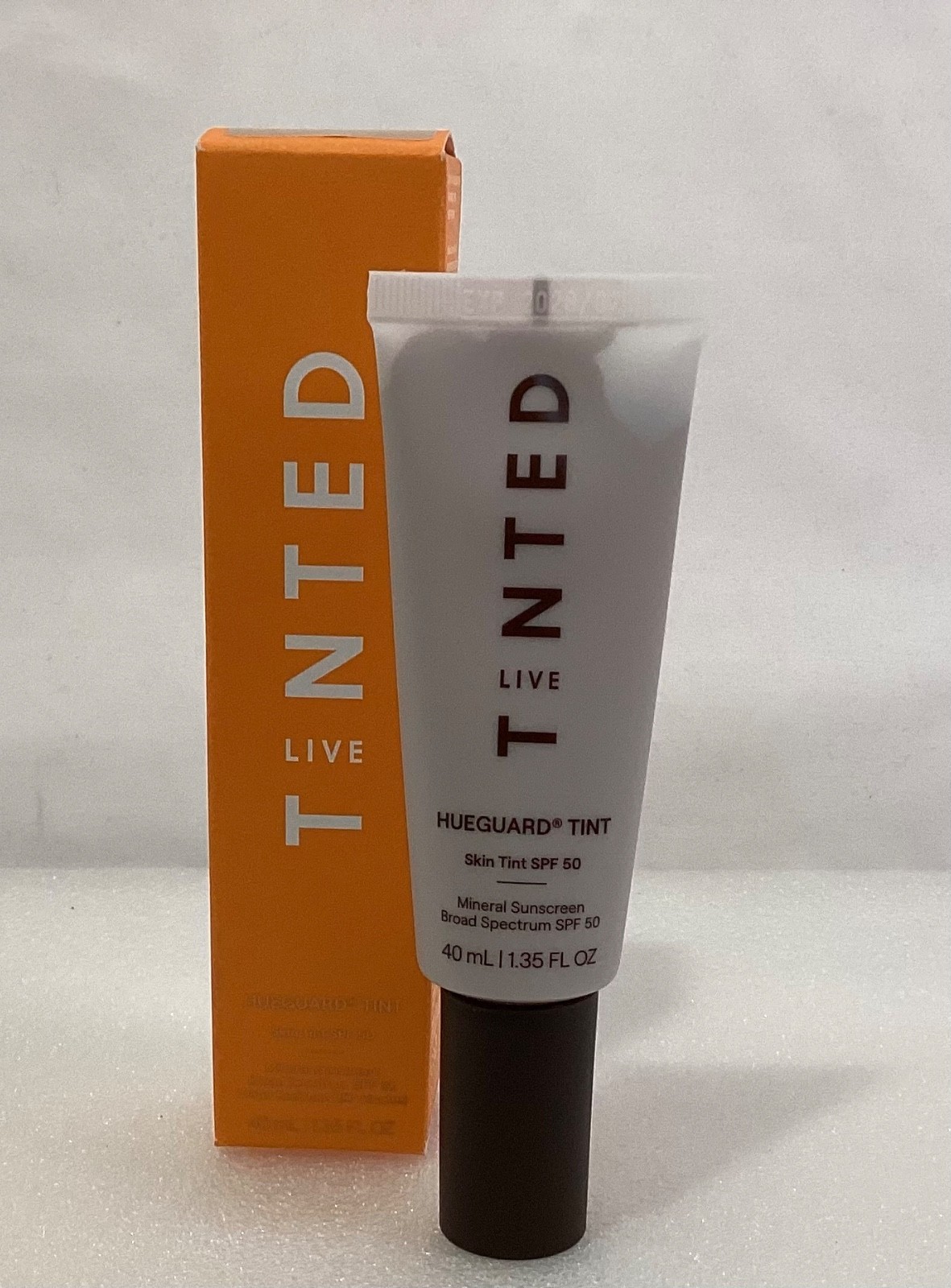 Live Tinted Shade 07 Skin Tint Hueguard Tint SPF 50 1.35 Fl.oz. / 40 ml
