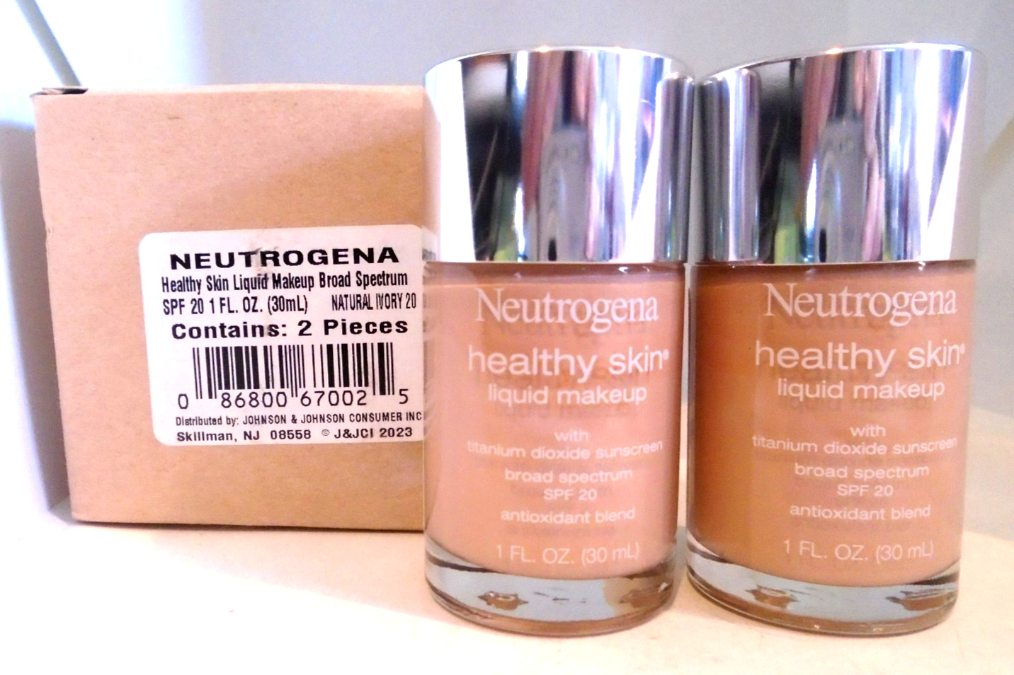 Neutrogena Healthy Skin Liquid Makeup SPF 20 Natural Ivory 20 1 oz 04/27 2-PACK