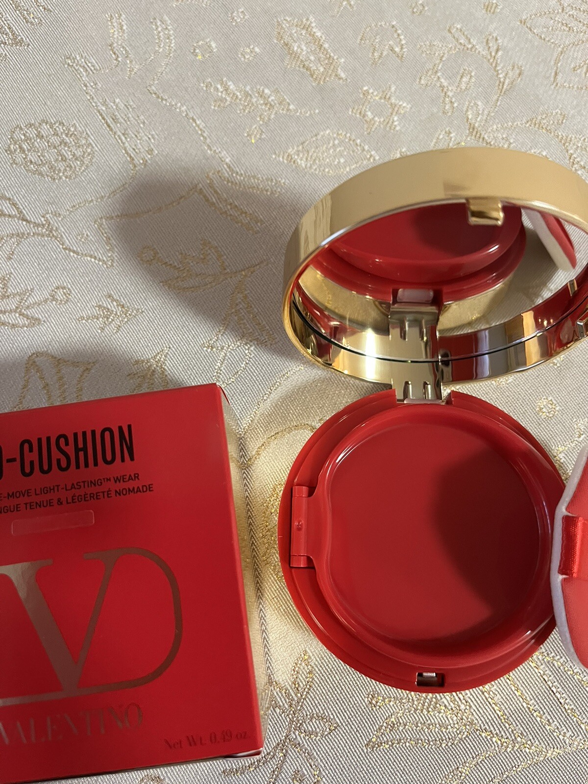 VALENTINO GO-CUSHION LN2 LIQUID FOUNDATION LIGHT-LASTING 14g DISCONTINUED
