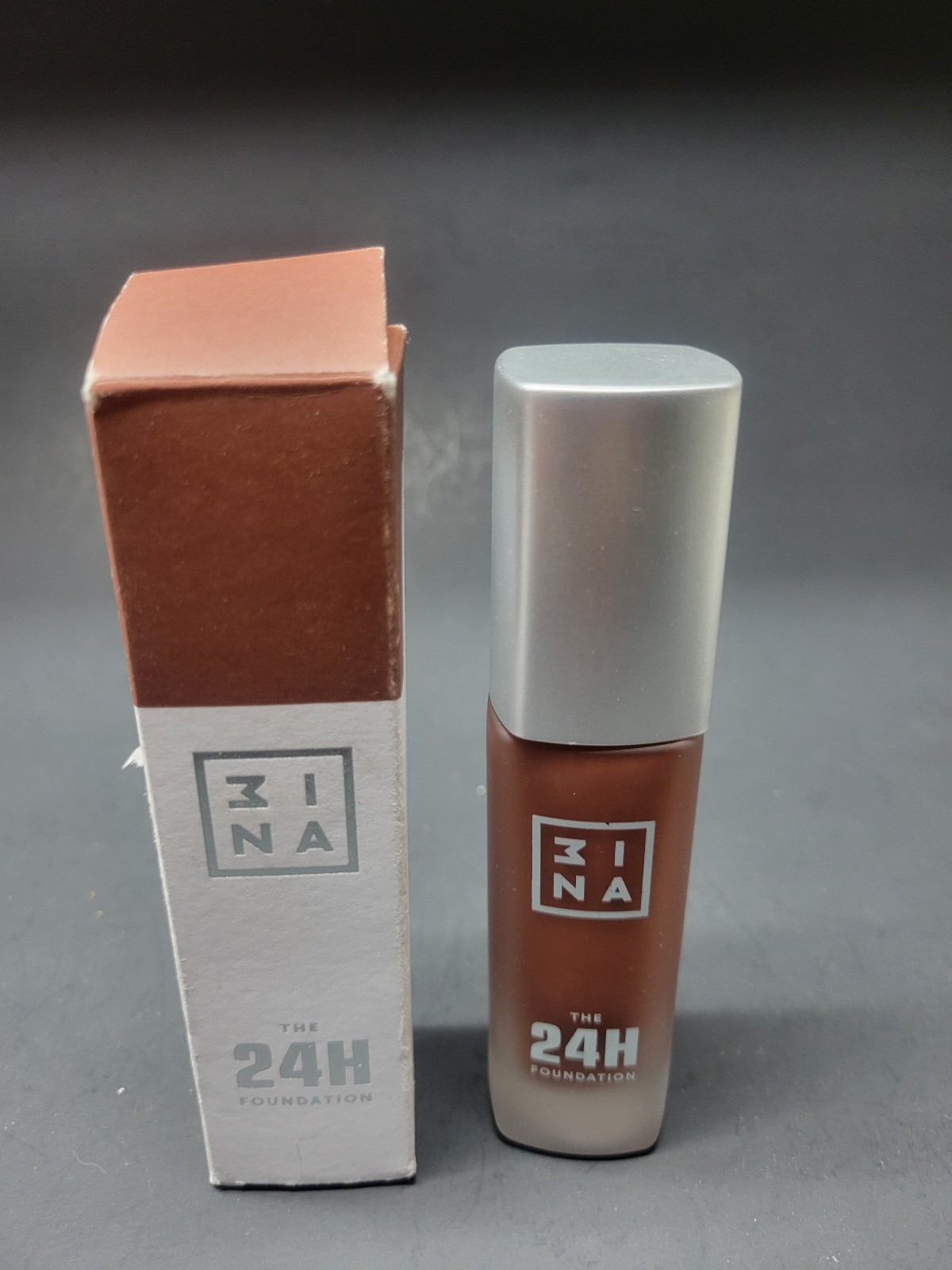 3INA The 24H Foundation # 672 Full Size 30 mL / 1.01 oz *NEW* **READ**