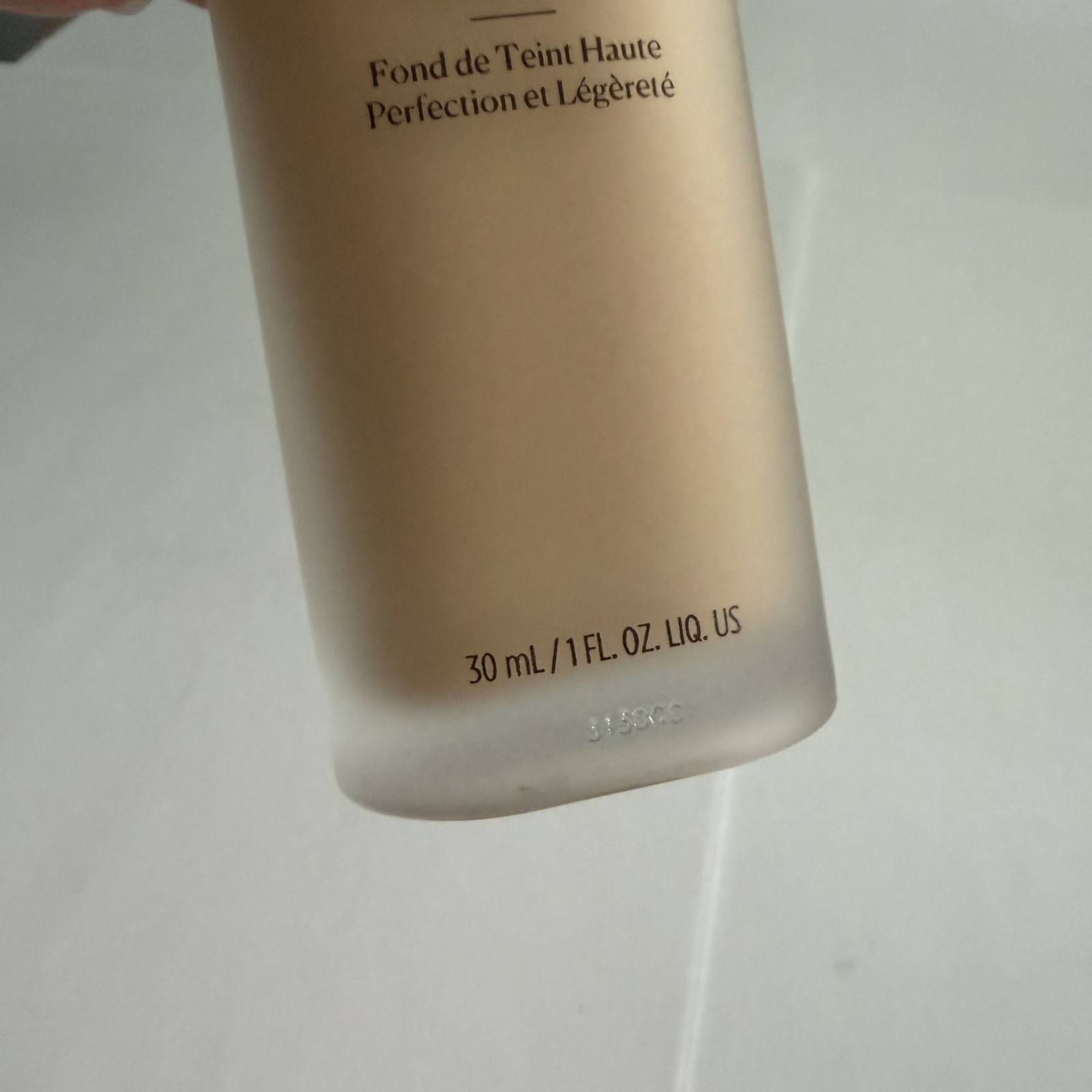Laura Mercier Real Flawless Weightless Perfecting Foundation 2N1 Cashew 1 fl oz