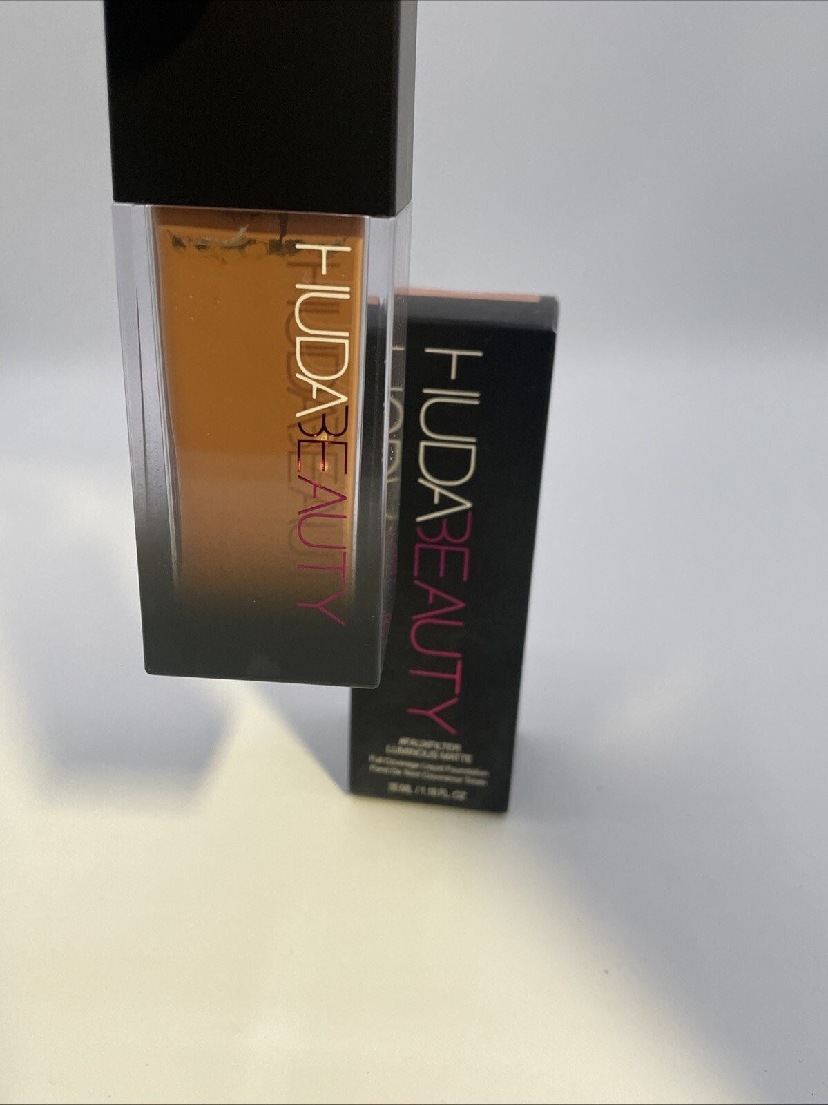 Huda Beauty #FauxFilter Luminous Matte Foundation Beignet 335B 1.18 Fl Oz NEW!!