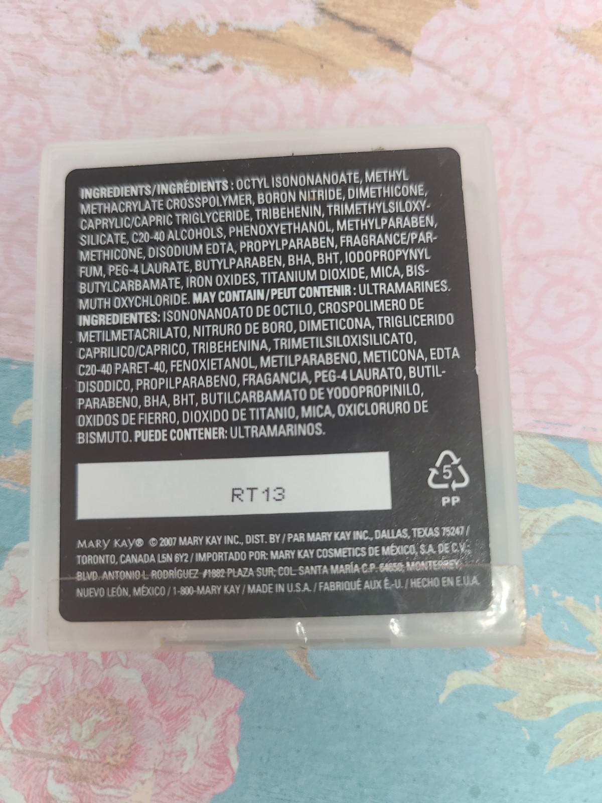 Mary Kay BEIGE 4 Creme to Powder Foundation .35 oz BNIB