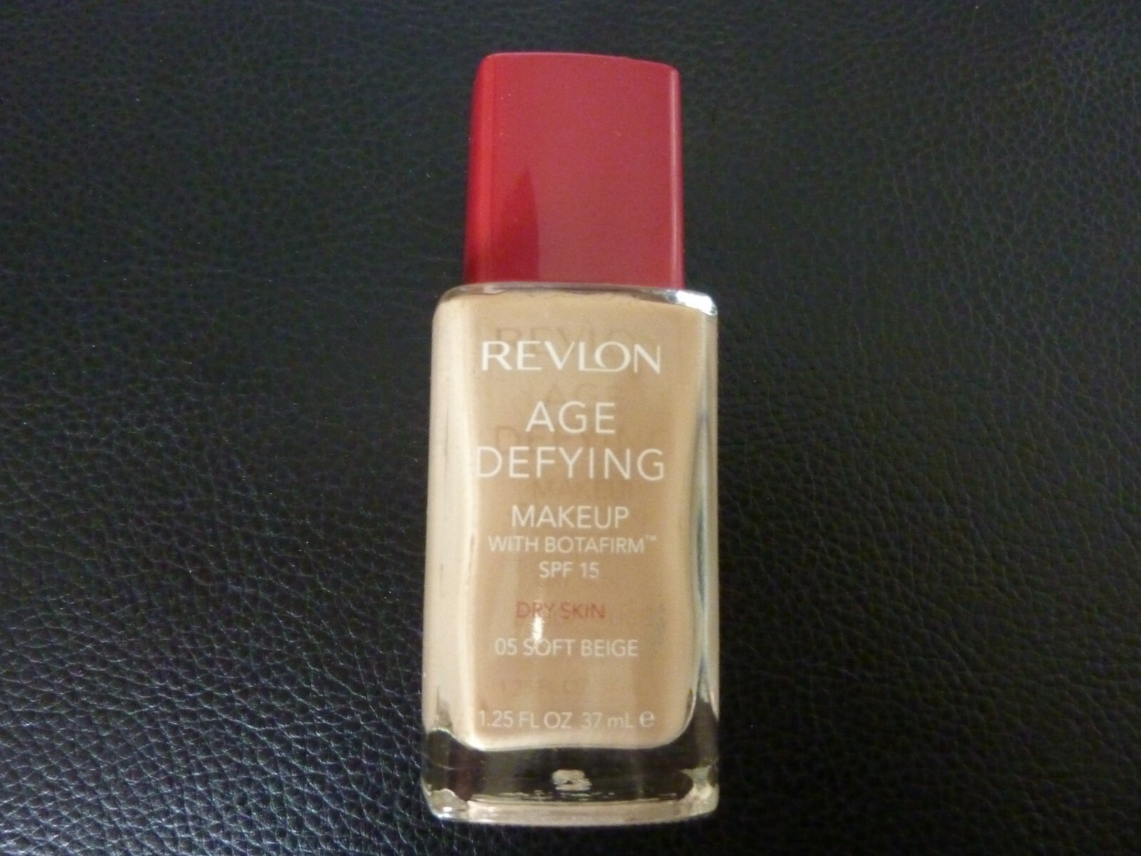 Revlon Age Defying Liquid Makeup /Foundation – SOFT BEIGE #05 -DRY -READ DESCRIP