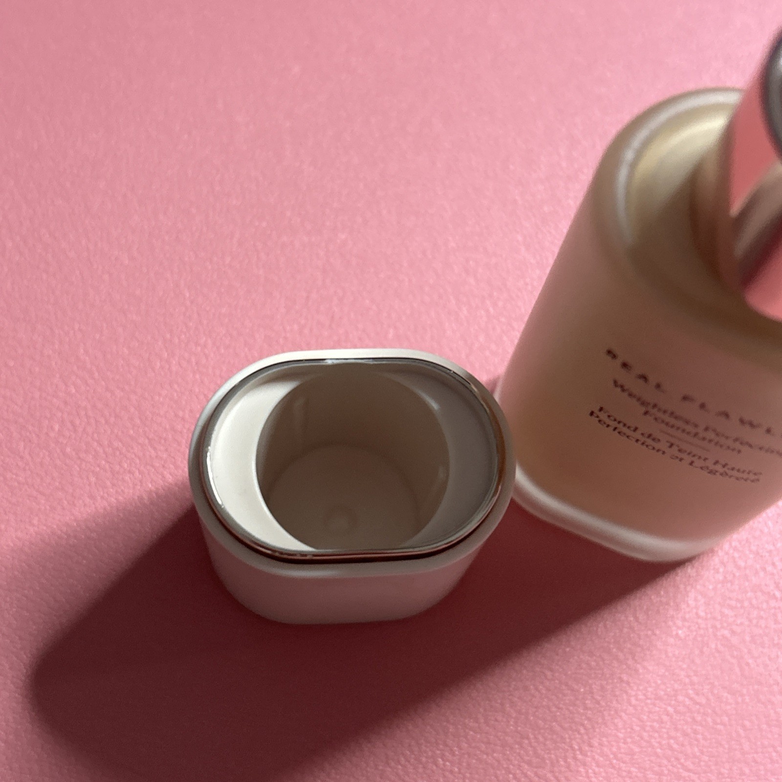 Laura Mercier Real Flawless Weightless Perfecting Foundation 1W1 Cashmere 1 Oz