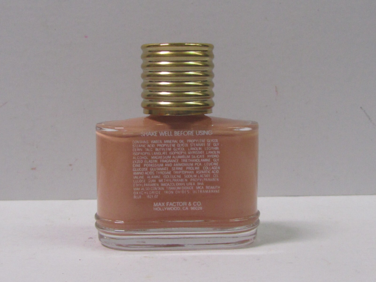 Max Factor Light & Natural Water Base Liquid Makeup color Honey Beige 1 oz.