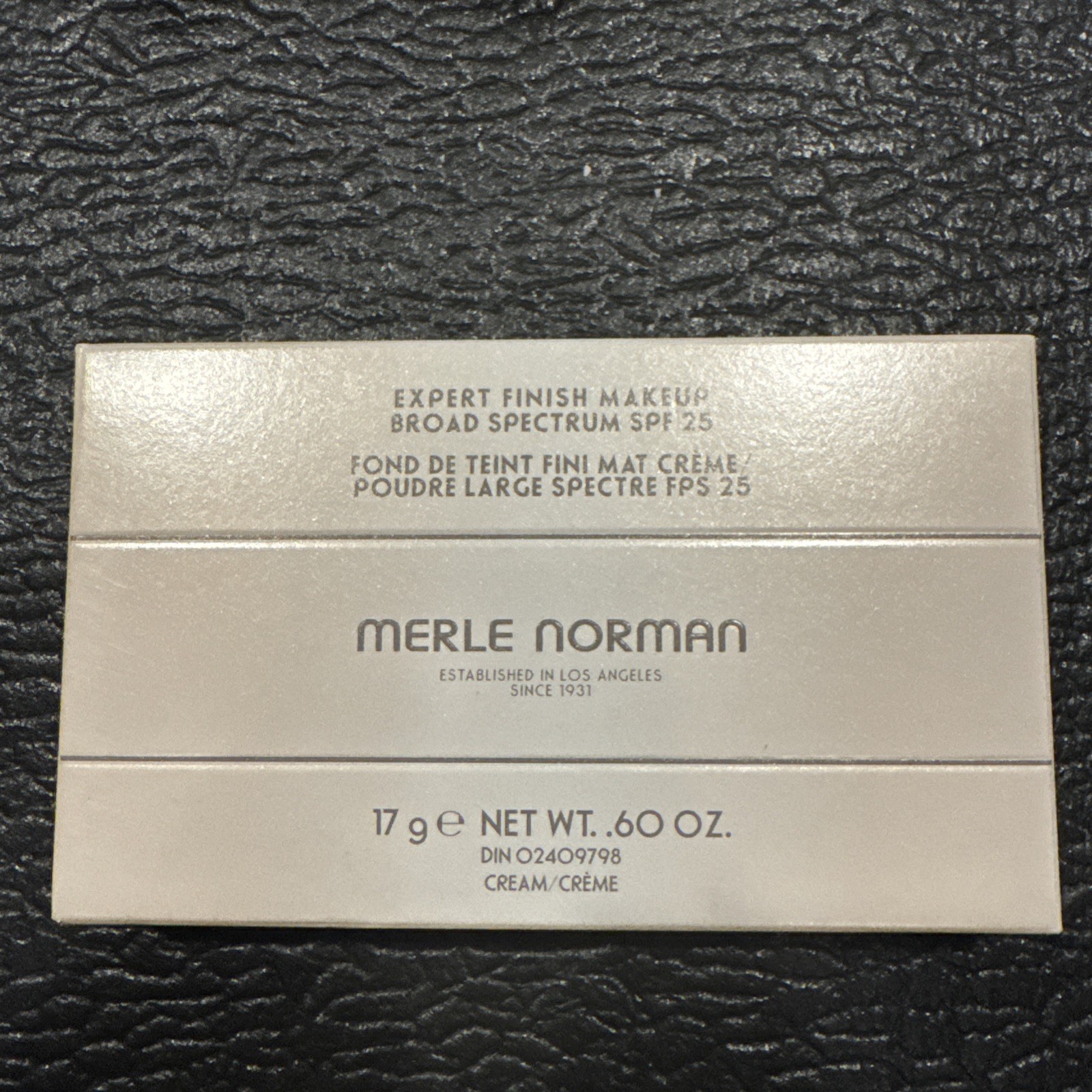 Merle Norman Expert Finish Makeup SPF 25 In Alabaster Beige NIB